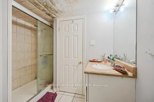 Photo 36 of 79 Billingsley Crescent, Markham, Cedarwood — HOMEH