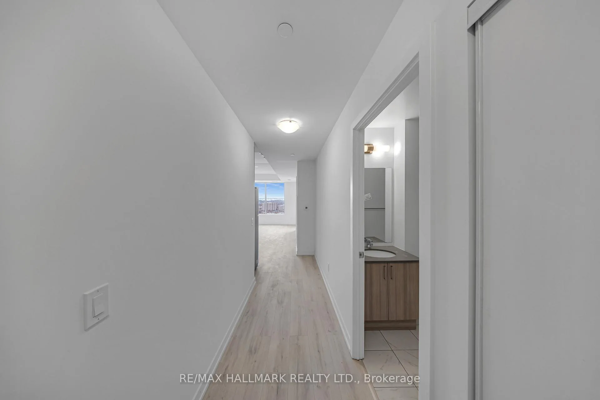 Photo 6 of Unit 2609, 1435 Celebration Drive, Pickering, Bay Ridges — HOMEH