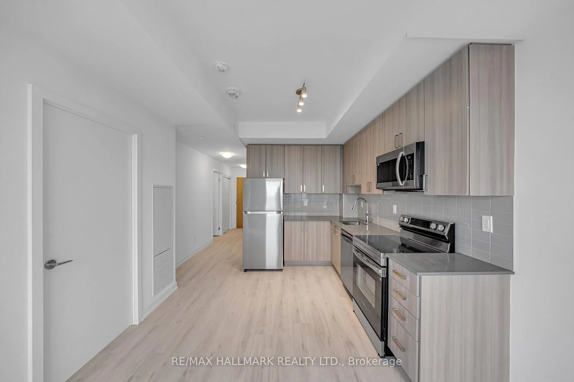 Photo 11 of Unit 2609, 1435 Celebration Drive, Pickering, Bay Ridges — HOMEH