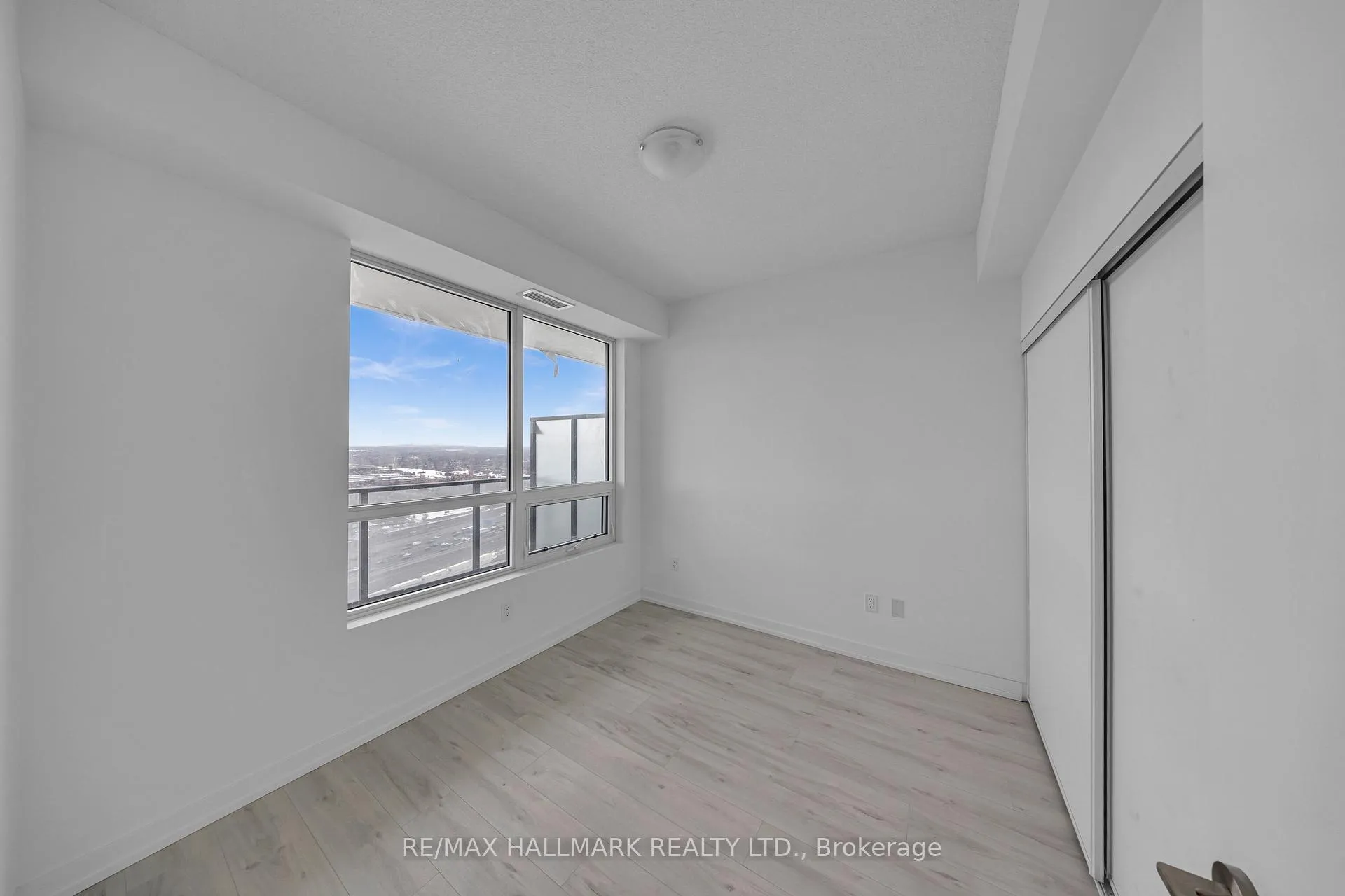 Photo 13 of Unit 2609, 1435 Celebration Drive, Pickering, Bay Ridges — HOMEH