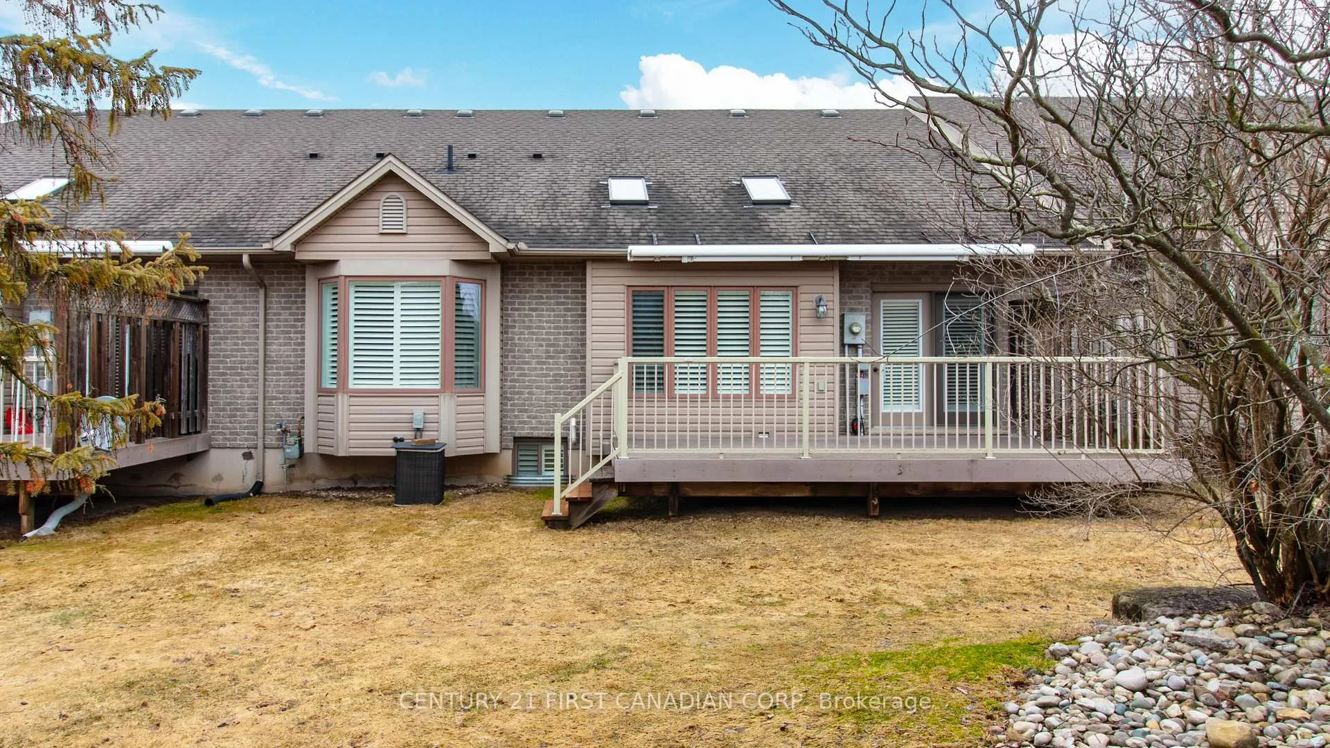 Photo 6 of Unit 3, 2295 Kains Road, London, South A — HOMEH