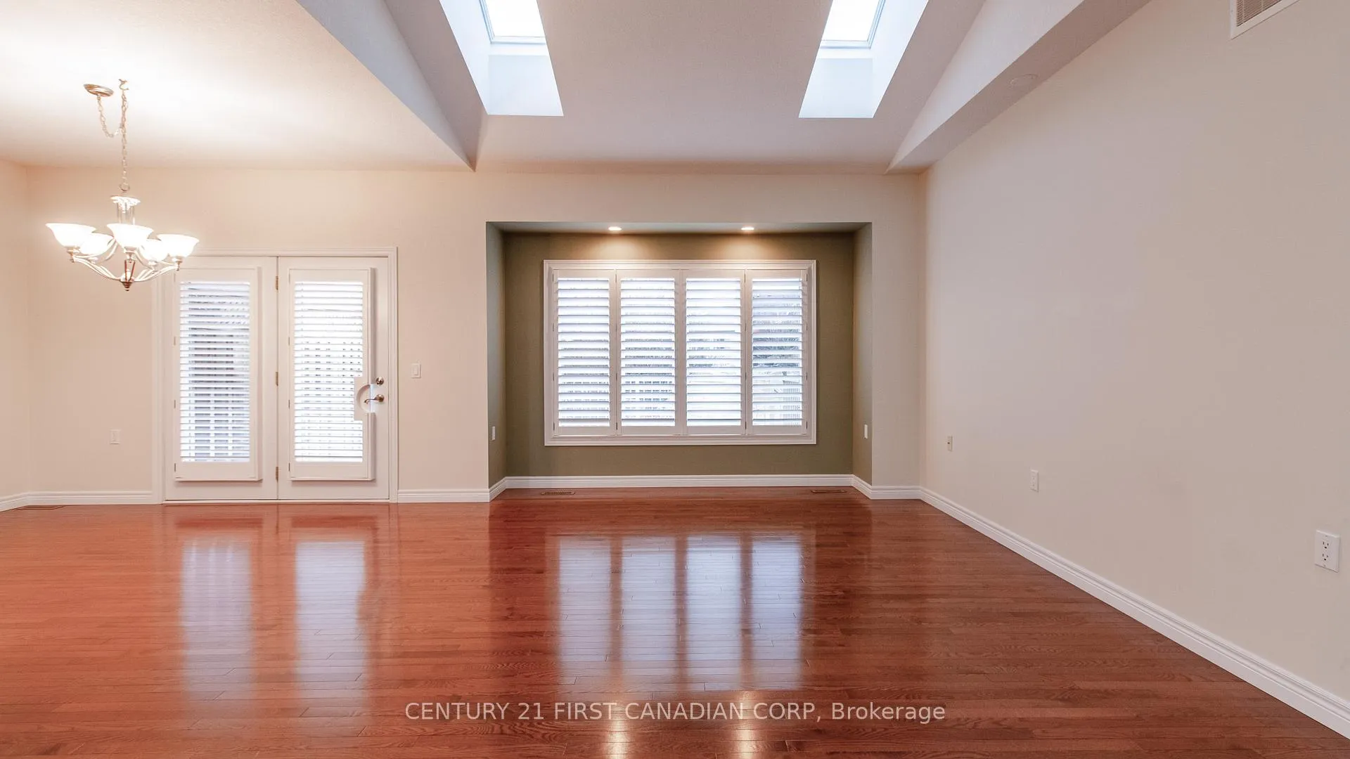 Photo 24 of Unit 3, 2295 Kains Road, London, South A — HOMEH