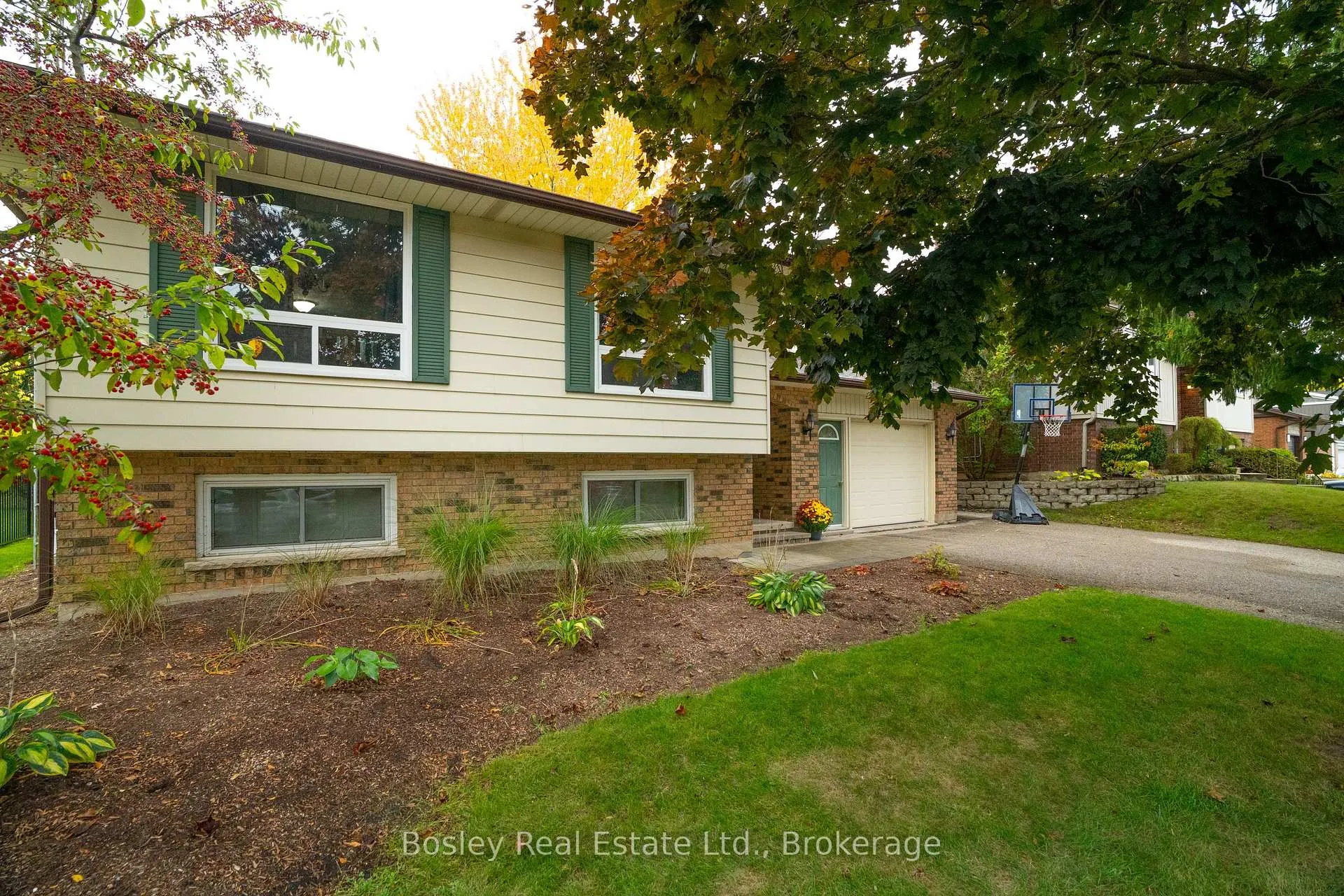 Photo 3 of 24 Pintail Drive, Woolwich — HOMEH