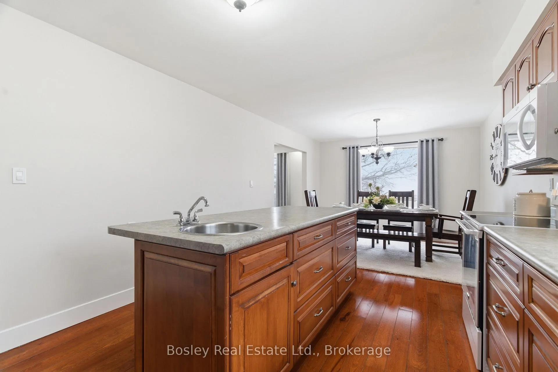 Photo 16 of 24 Pintail Drive, Woolwich — HOMEH