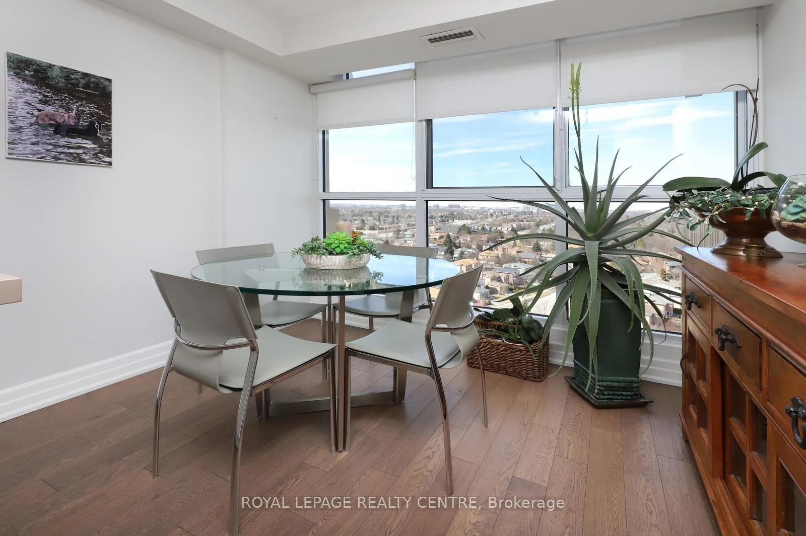 Photo 17 of Unit 1607, 1359 White Oaks Boulevard, Oakville, Falgarwood — HOMEH