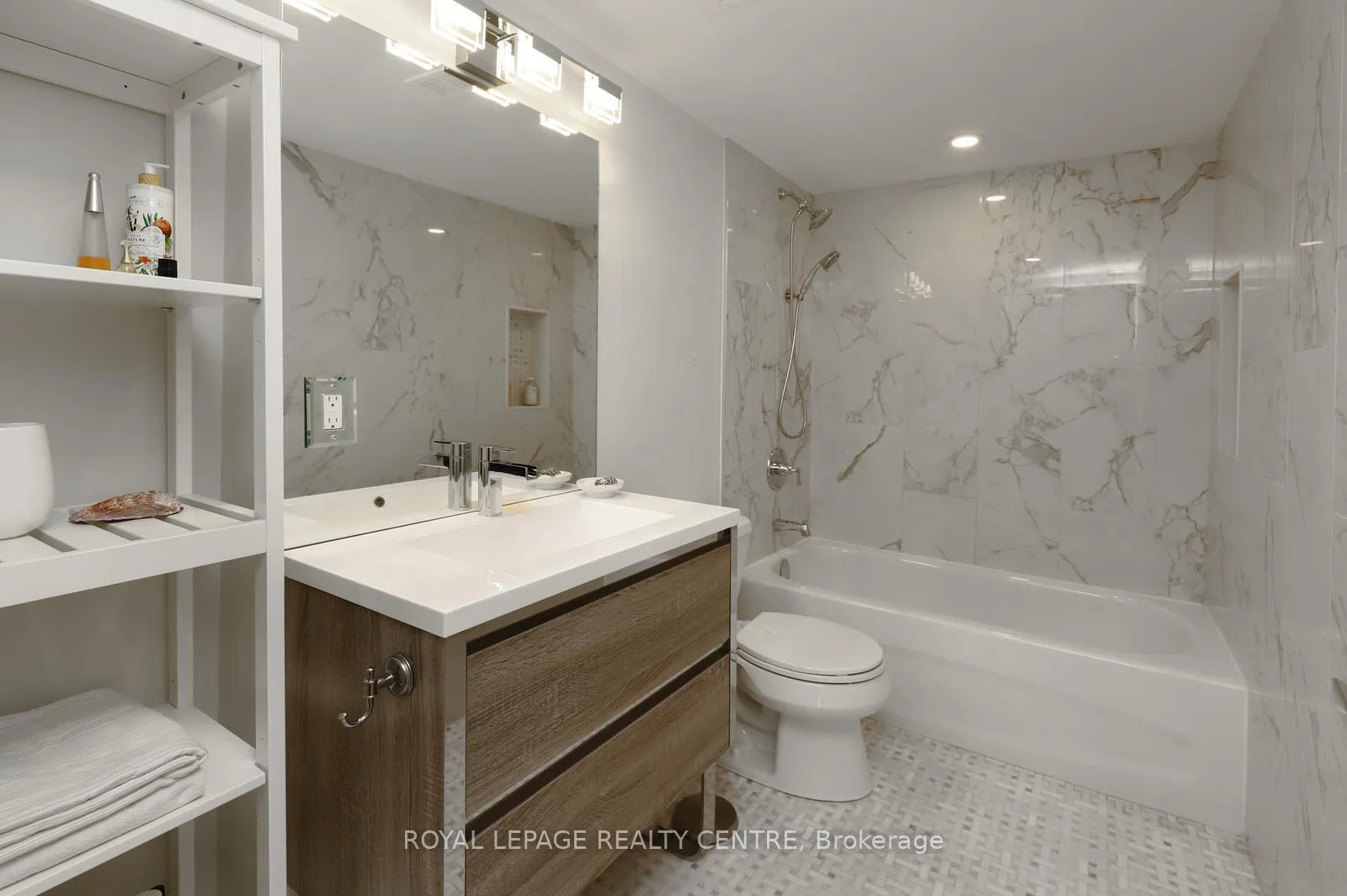 Photo 32 of Unit 1607, 1359 White Oaks Boulevard, Oakville, Falgarwood — HOMEH