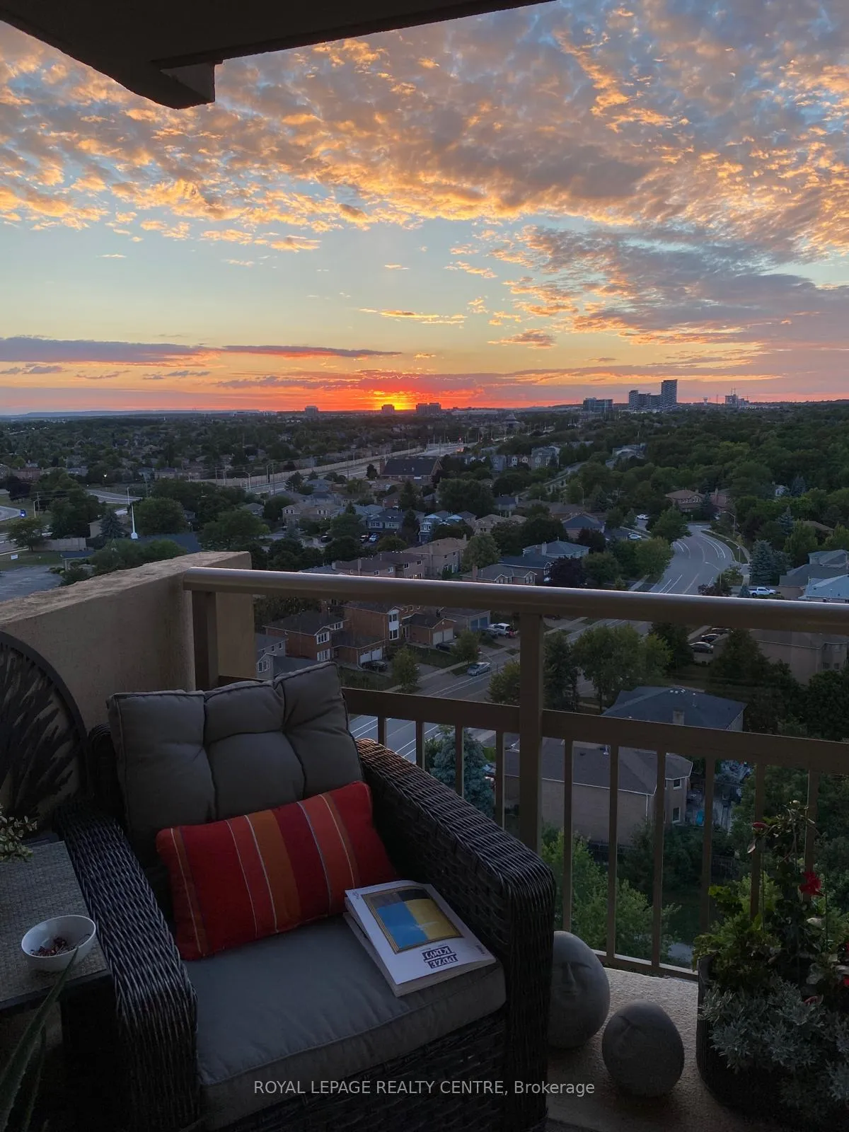 Photo 37 of Unit 1607, 1359 White Oaks Boulevard, Oakville, Falgarwood — HOMEH