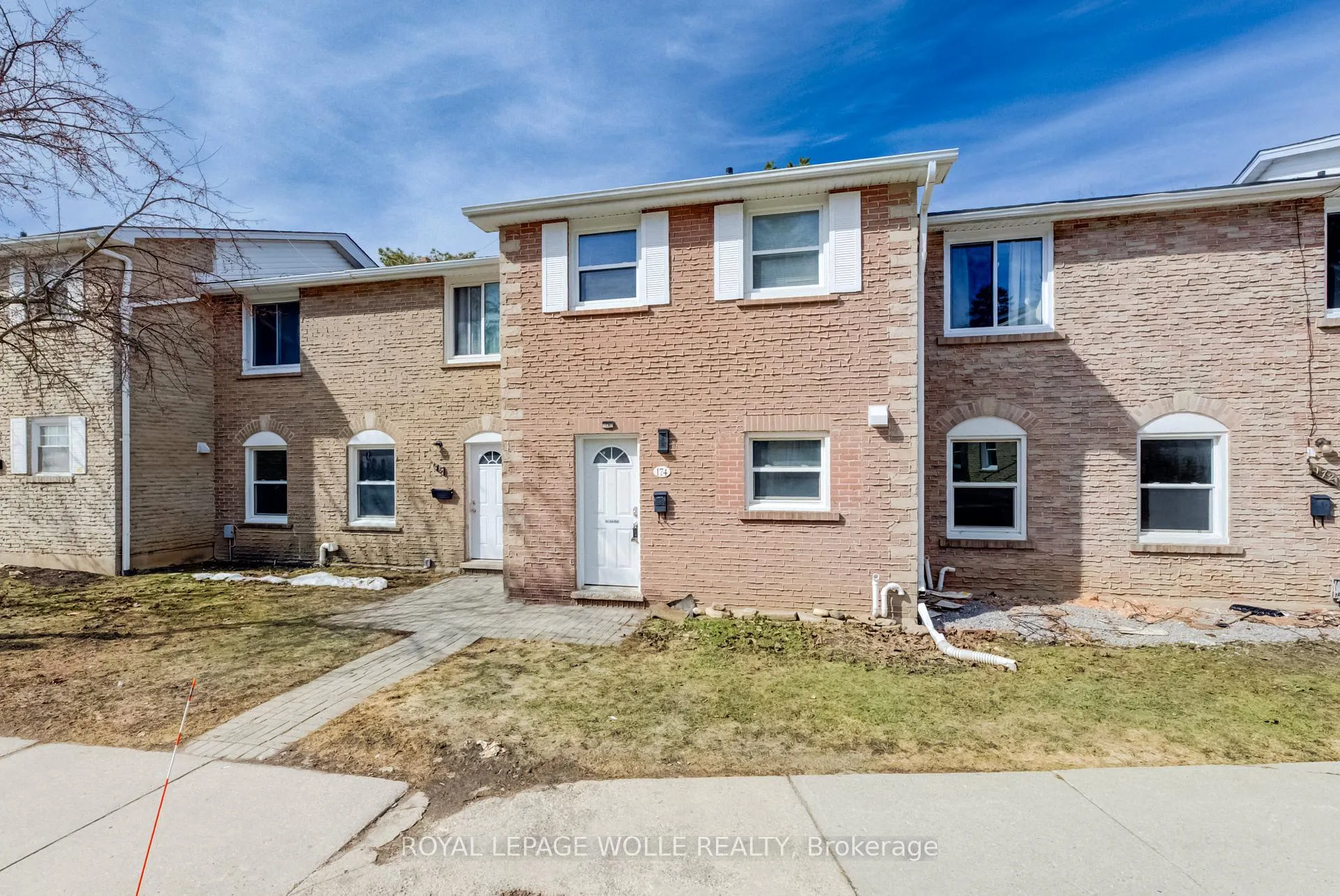 Photo 1 of 174 Westcourt Place, Waterloo — HOMEH