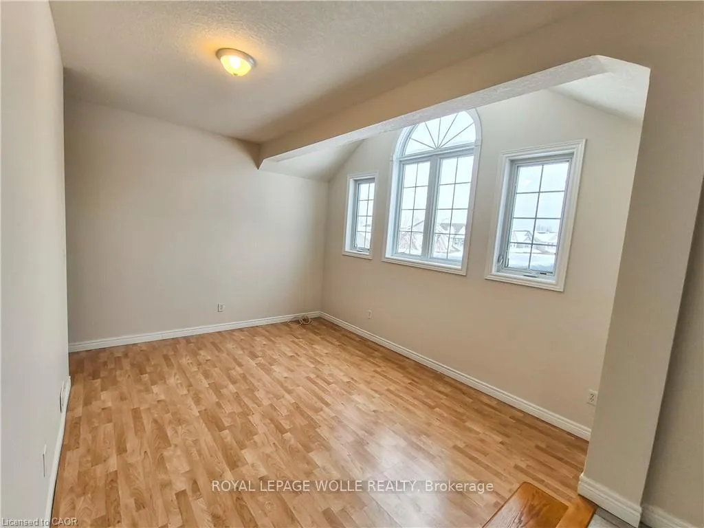 Photo 2 of Unit 3, 132 Udvari Crescent, Kitchener — HOMEH