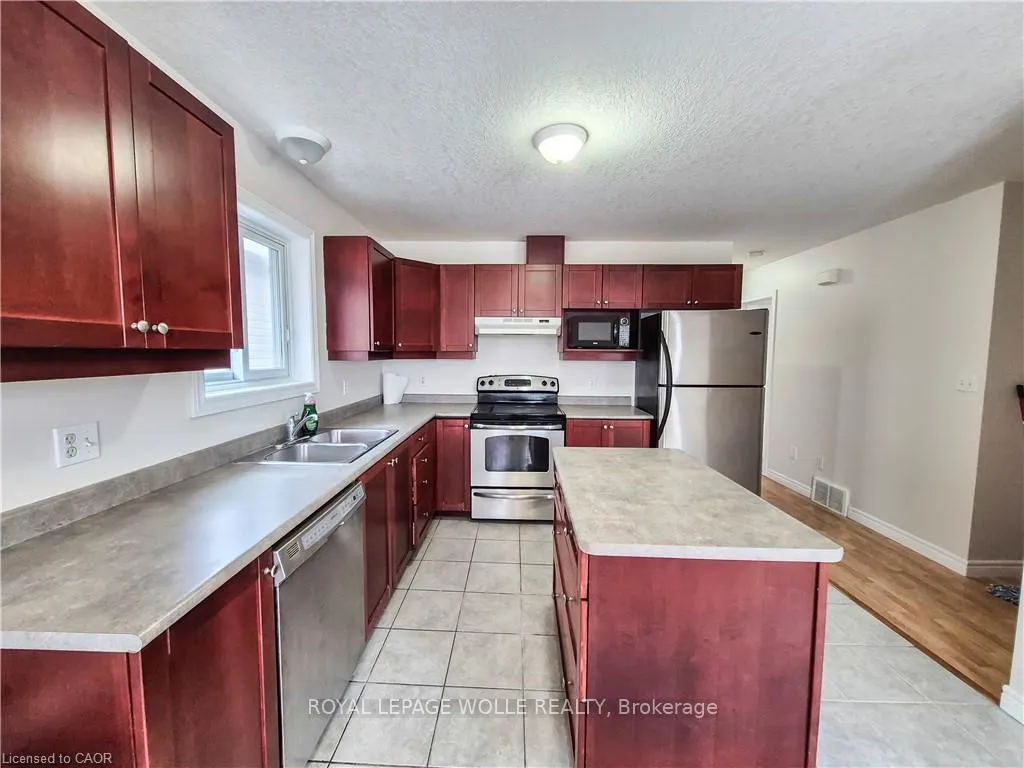 Photo 3 of Unit 3, 132 Udvari Crescent, Kitchener — HOMEH