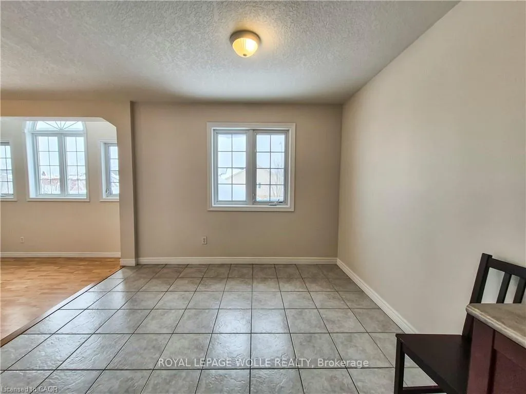 Photo 6 of Unit 3, 132 Udvari Crescent, Kitchener — HOMEH