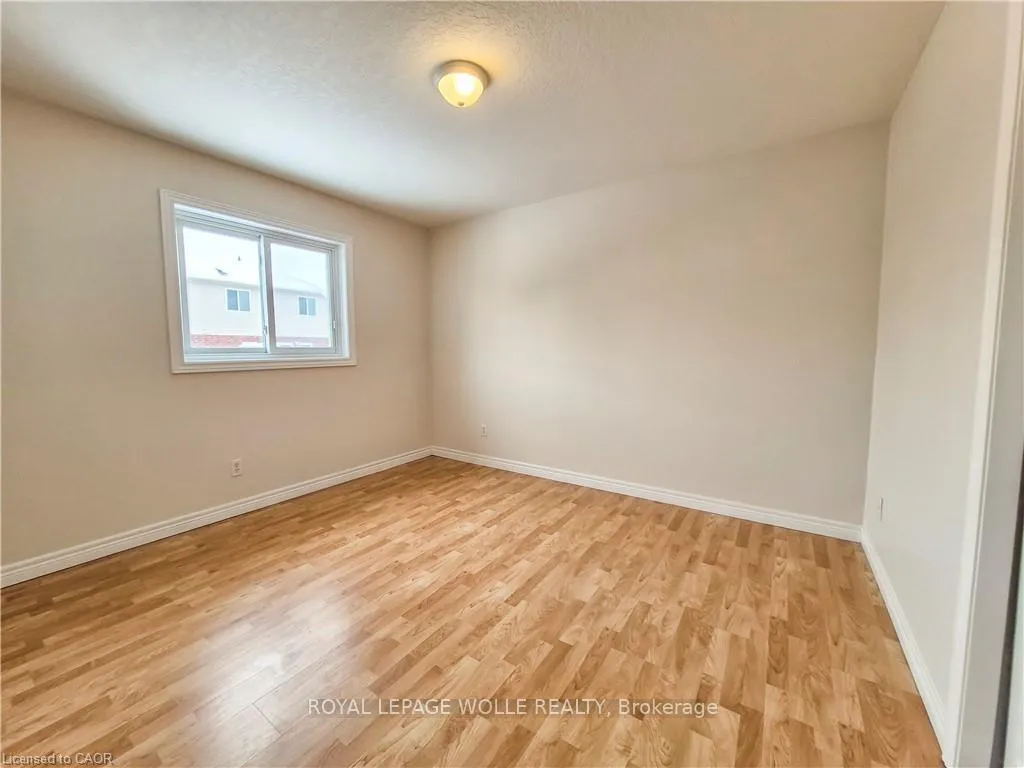 Photo 8 of Unit 3, 132 Udvari Crescent, Kitchener — HOMEH