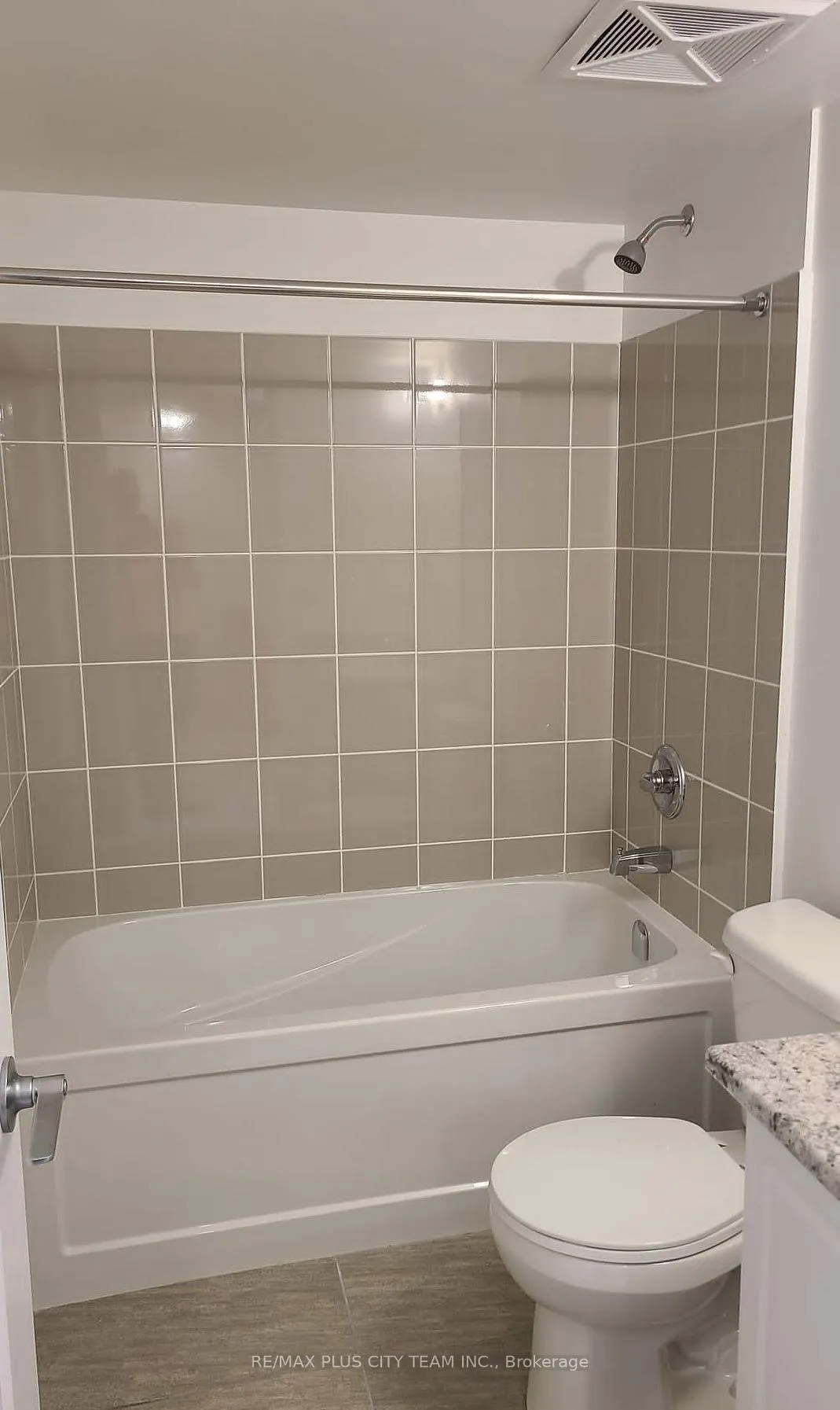 Photo 12 of Unit 809, 2635 William Jackson Drive, Pickering, Duffin Heights — HOMEH