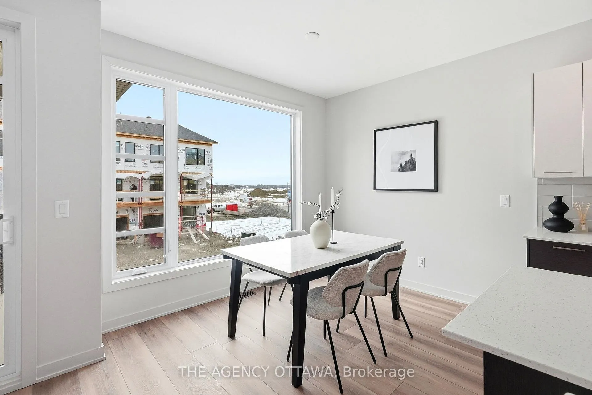 Photo 20 of 3059 Showcase Crescent, Ottawa, Riverside South/Gloucester Glen — HOMEH