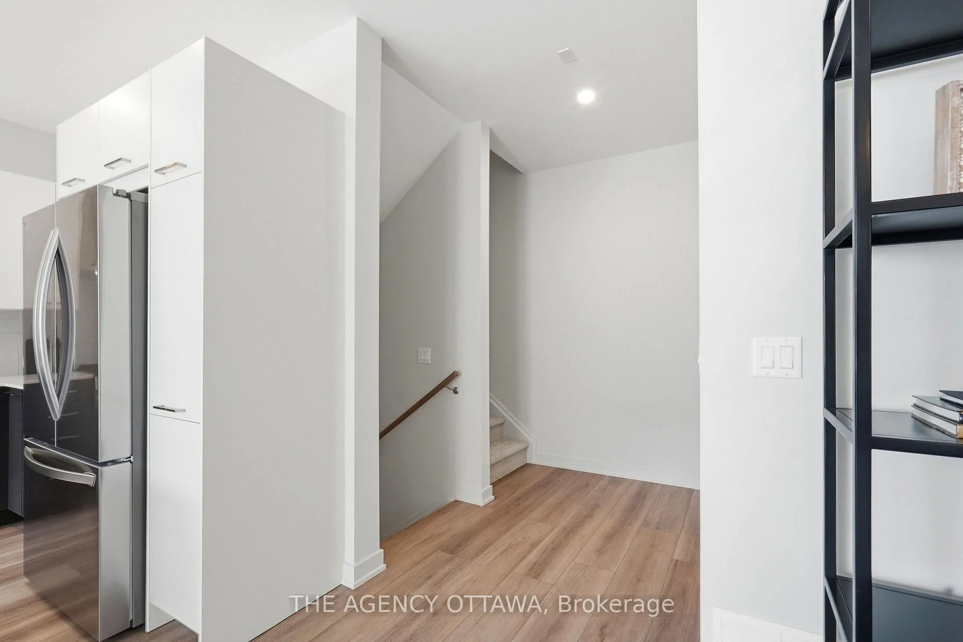 Photo 22 of 3059 Showcase Crescent, Ottawa, Riverside South/Gloucester Glen — HOMEH