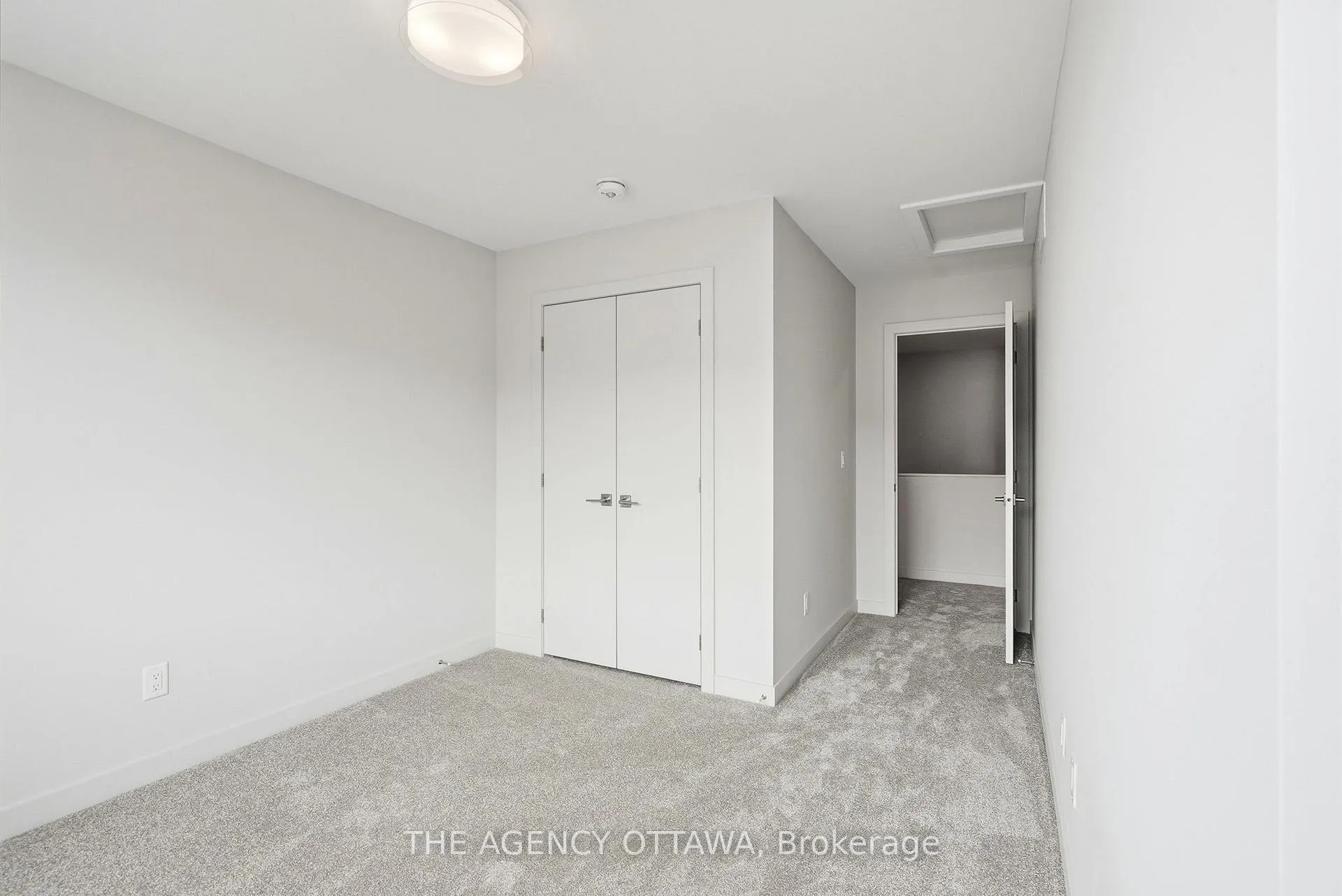 Photo 24 of 3059 Showcase Crescent, Ottawa, Riverside South/Gloucester Glen — HOMEH