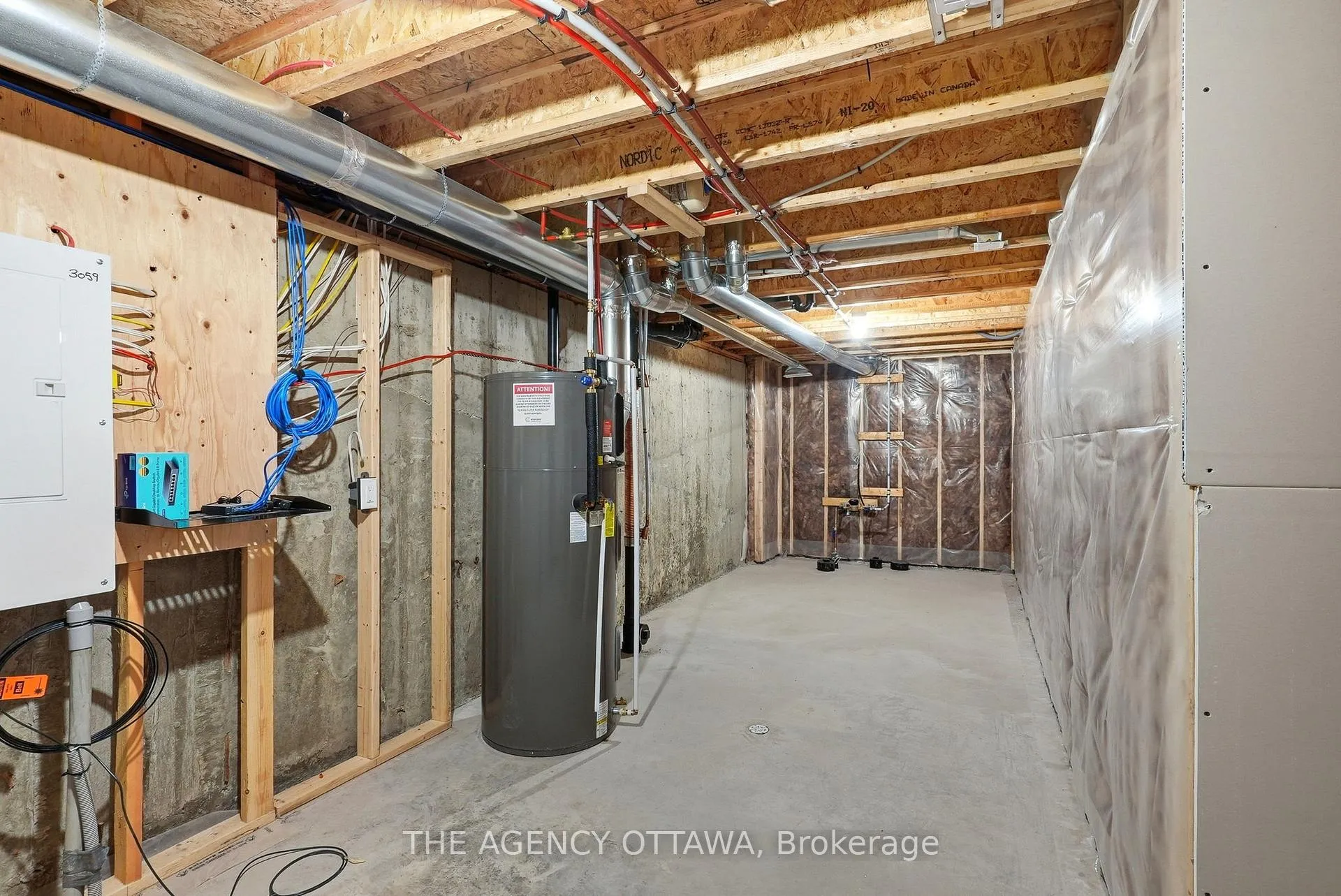 Photo 32 of 3059 Showcase Crescent, Ottawa, Riverside South/Gloucester Glen — HOMEH