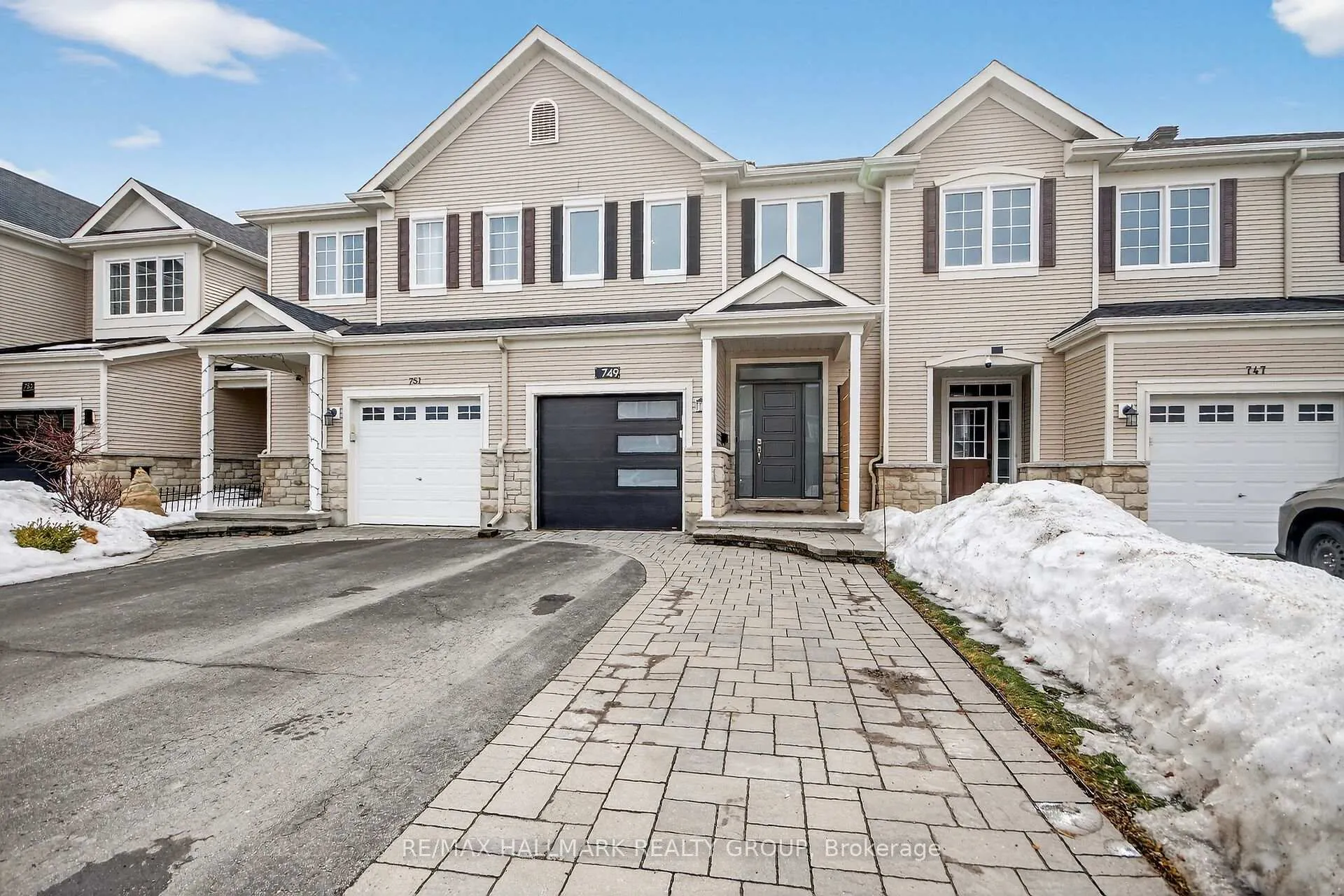 Photo 1 of 749 Oakglade Avenue, Ottawa, Kanata - Emerald Meadows/Trailwest — HOMEH
