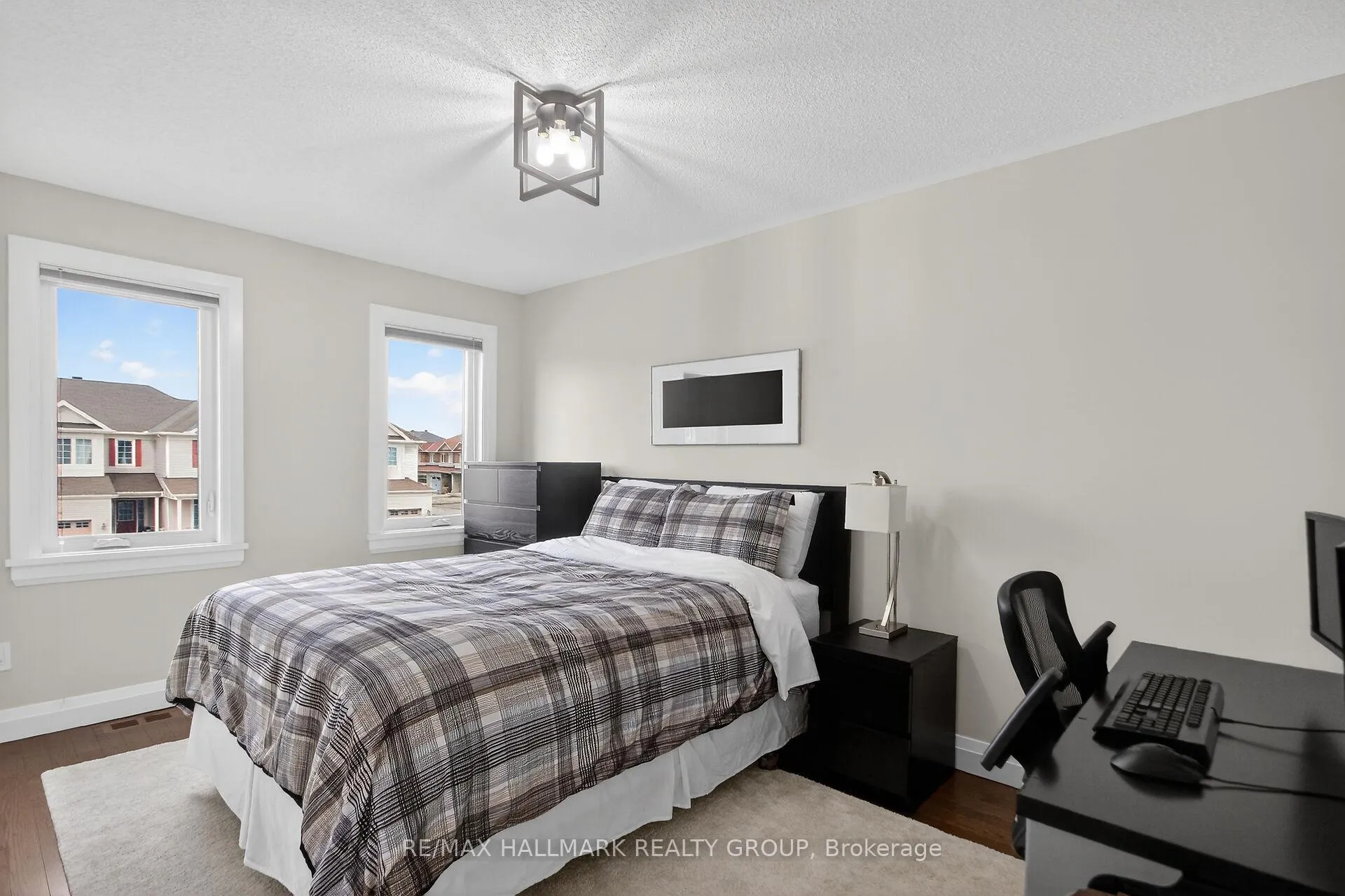 Photo 14 of 749 Oakglade Avenue, Ottawa, Kanata - Emerald Meadows/Trailwest — HOMEH
