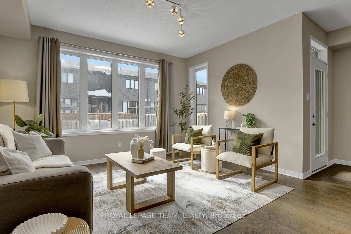 Photo 7 of 277 Losino Crescent, Ottawa, Kanata - Emerald Meadows/Trailwest — HOMEH