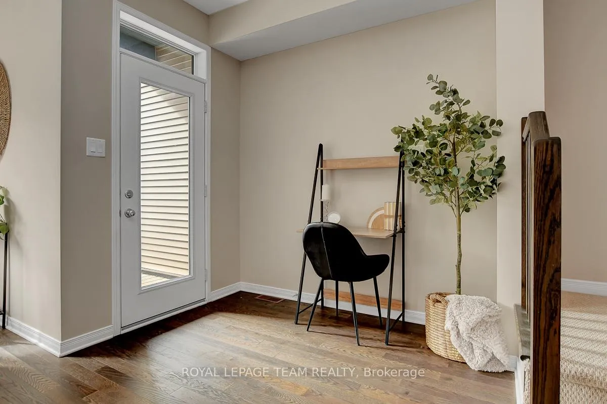 Photo 14 of 277 Losino Crescent, Ottawa, Kanata - Emerald Meadows/Trailwest — HOMEH