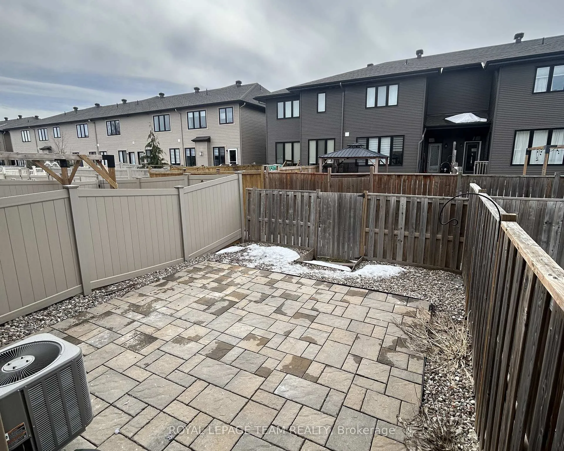 Photo 31 of 277 Losino Crescent, Ottawa, Kanata - Emerald Meadows/Trailwest — HOMEH