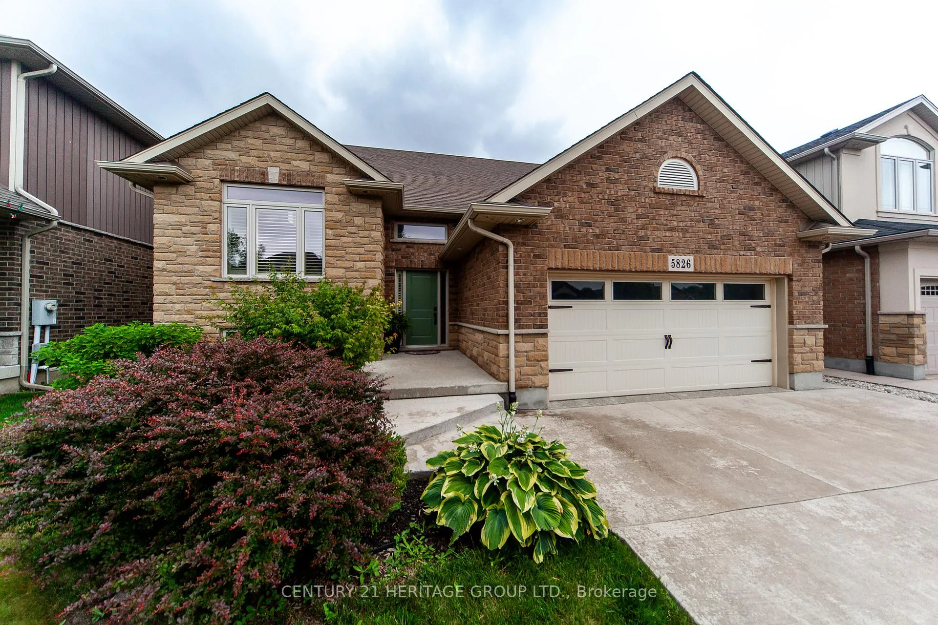 Front of 5826 Fiddlehead Lane
