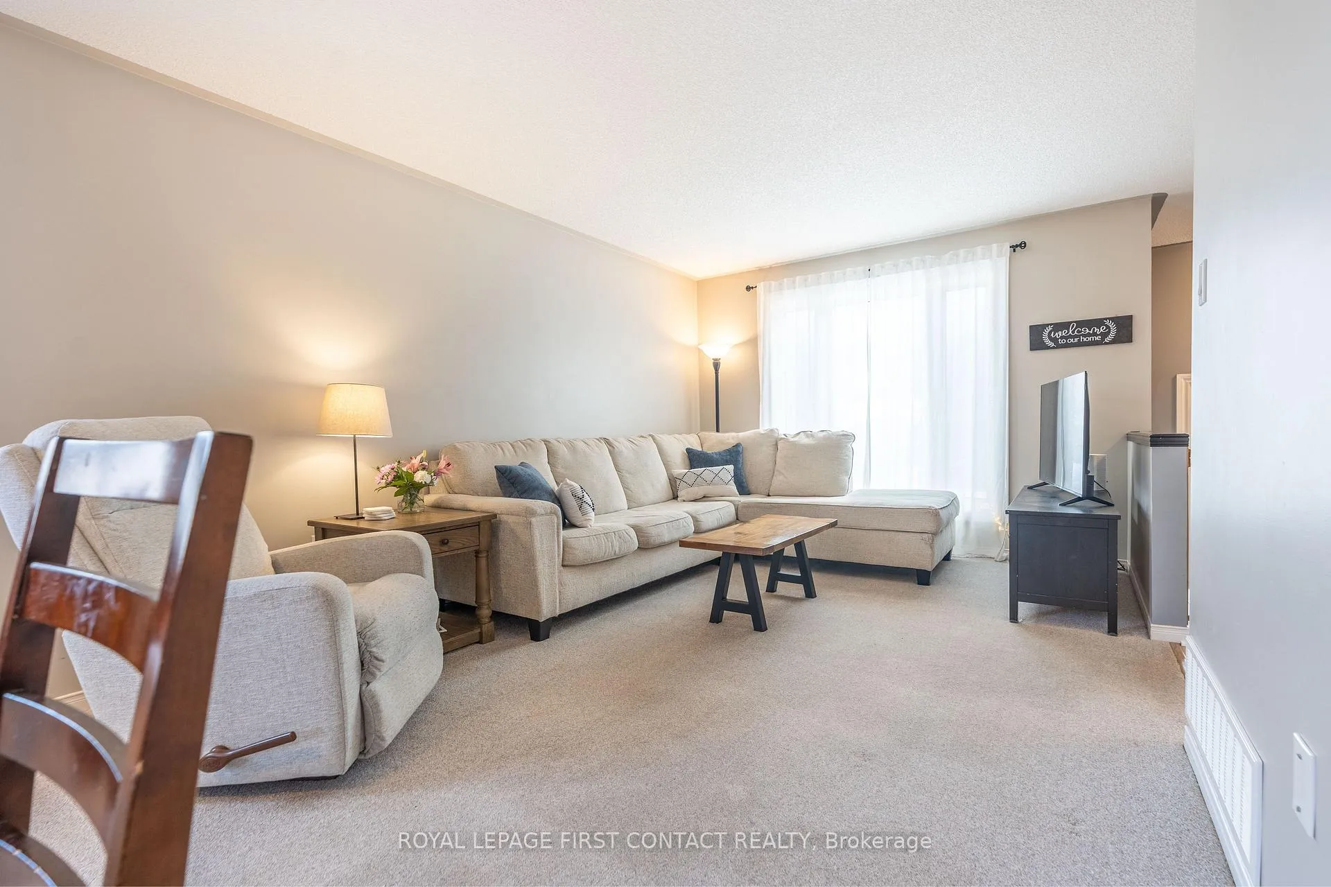 Photo 7 of 55 Chalmers Drive, Barrie, Painswick South — HOMEH