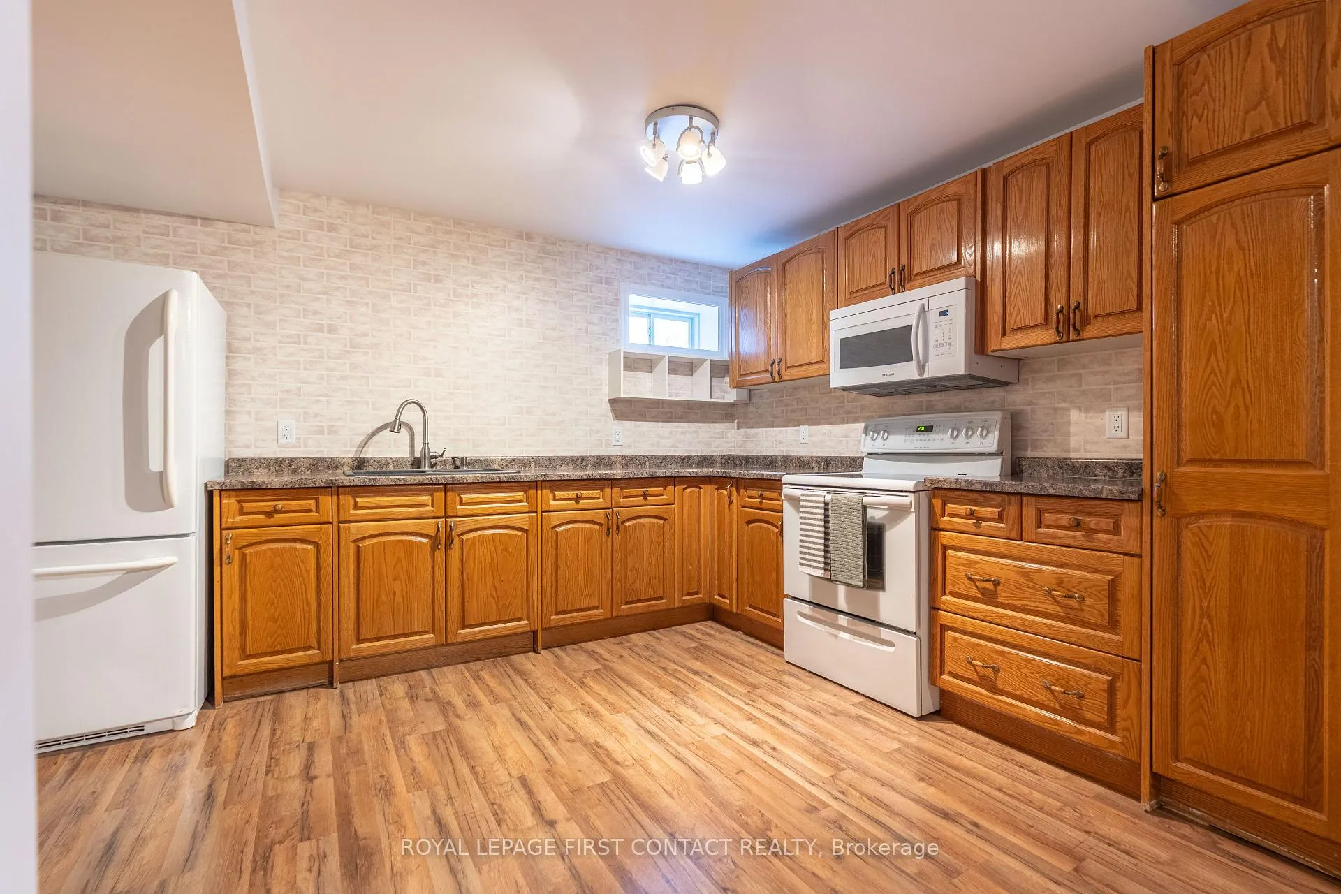 Photo 23 of 55 Chalmers Drive, Barrie, Painswick South — HOMEH