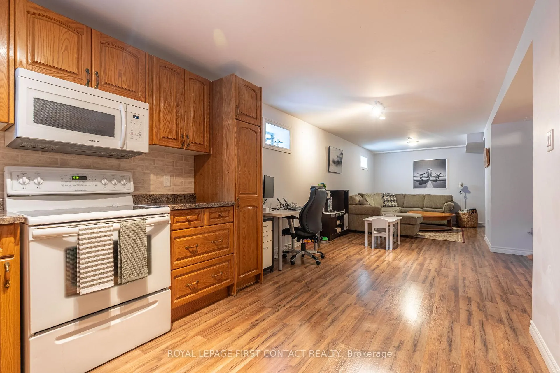 Photo 25 of 55 Chalmers Drive, Barrie, Painswick South — HOMEH