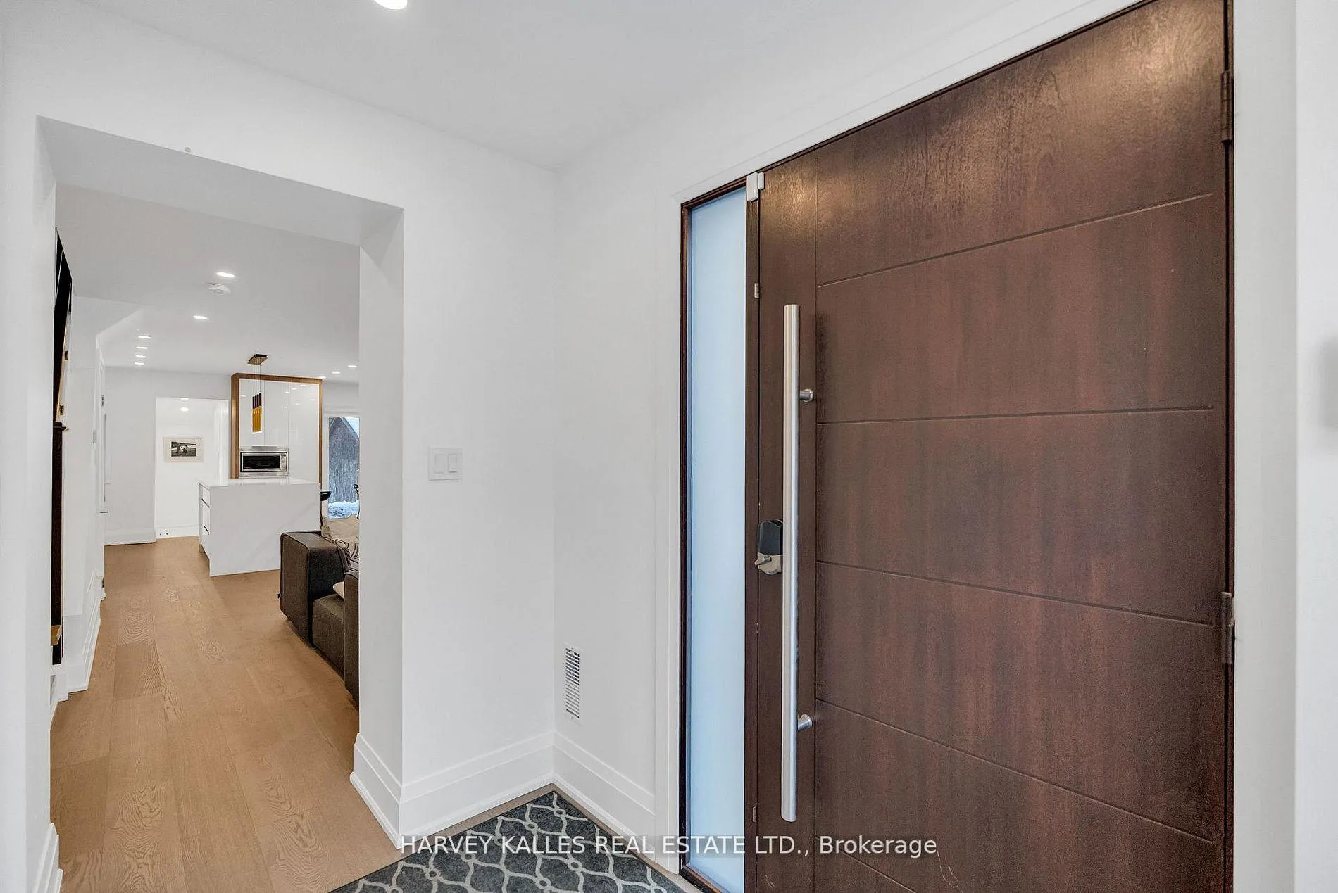Photo 4 of 629 Duplex Avenue, Toronto, Lawrence Park South — HOMEH