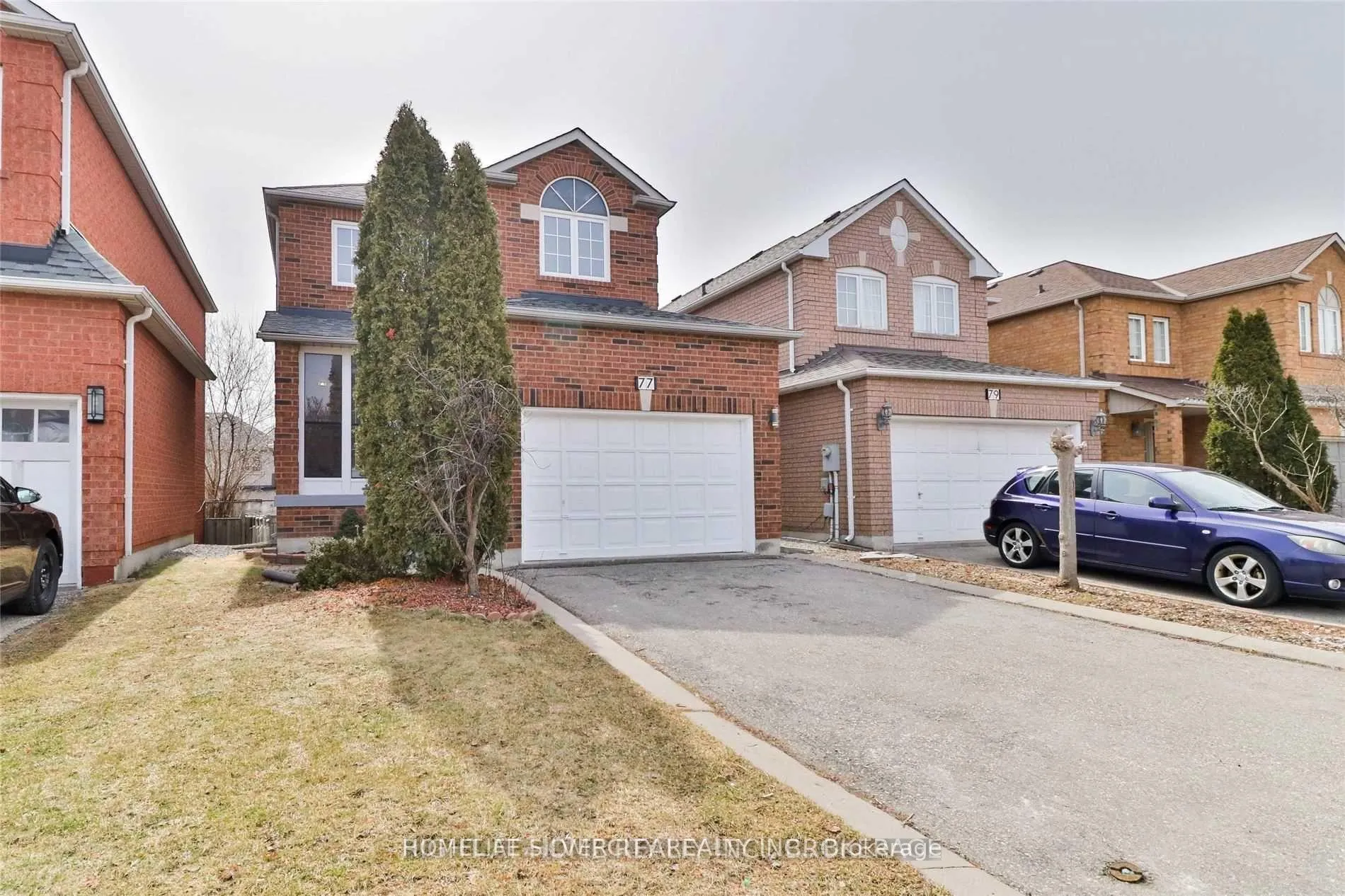 Front of Unit Bsmnt, 40 Featherwood Drive