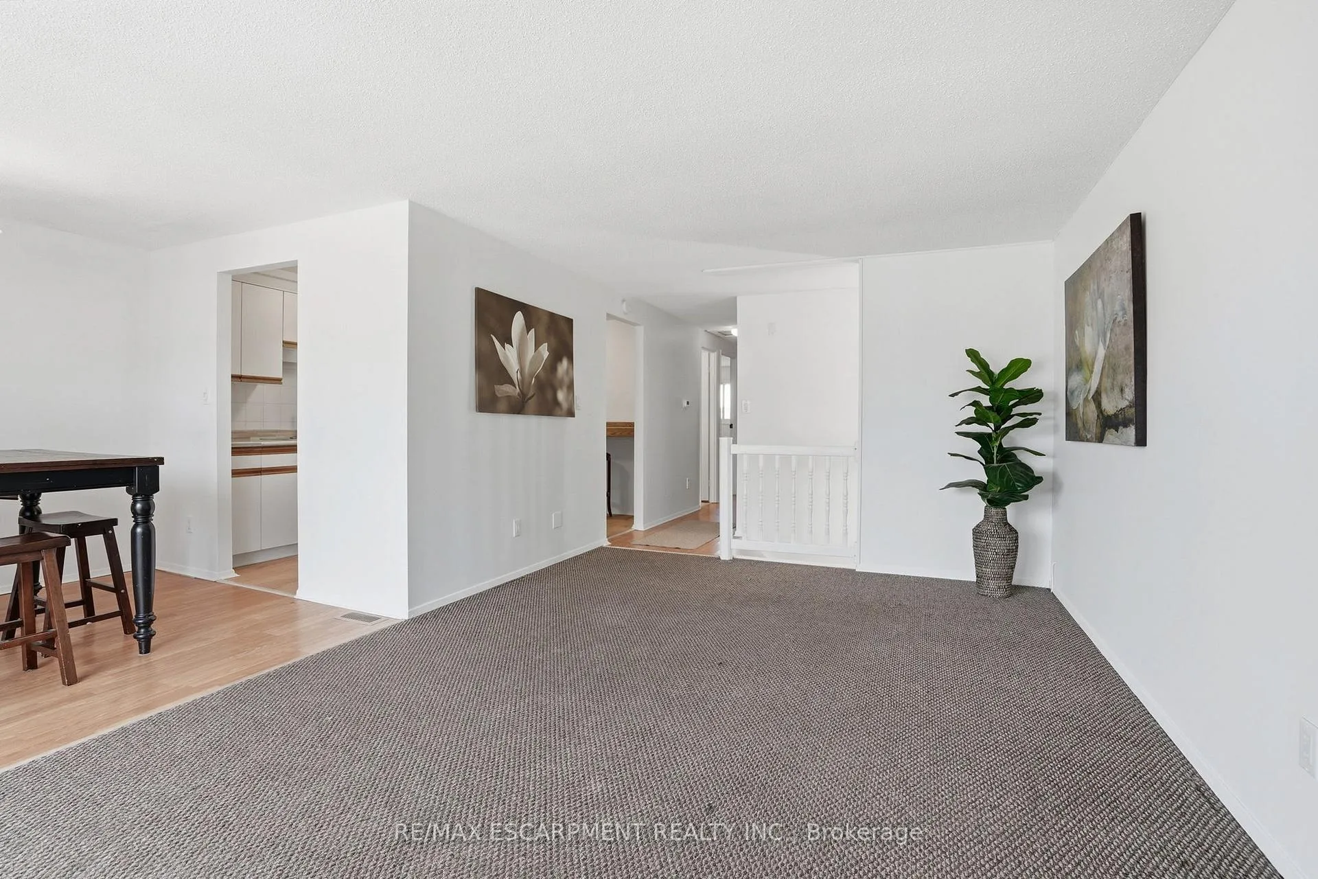 Photo 5 of 7 Calcott Court, Thorold, Confederation Heights — HOMEH