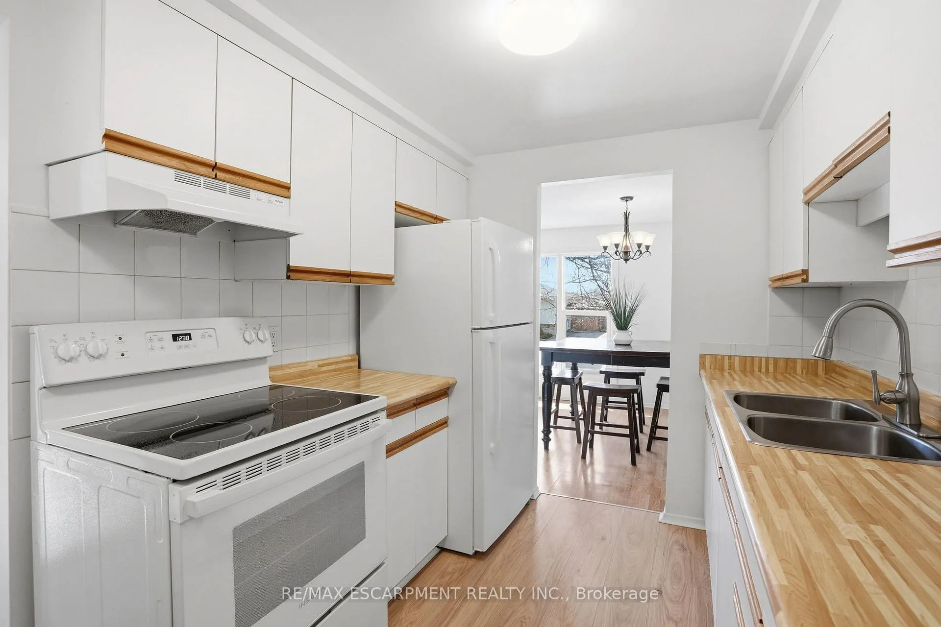 Photo 12 of 7 Calcott Court, Thorold, Confederation Heights — HOMEH