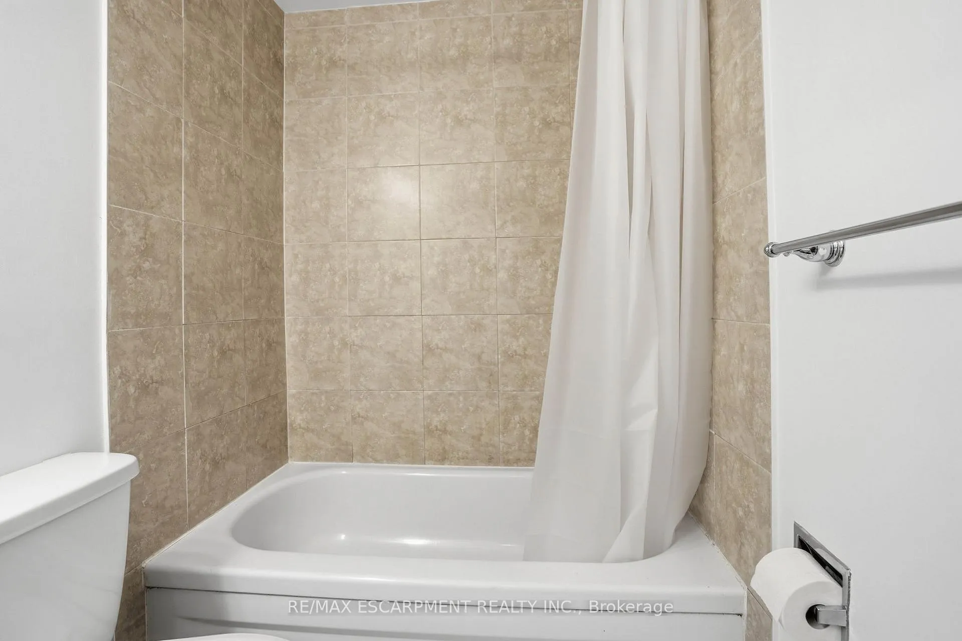 Photo 19 of 7 Calcott Court, Thorold, Confederation Heights — HOMEH