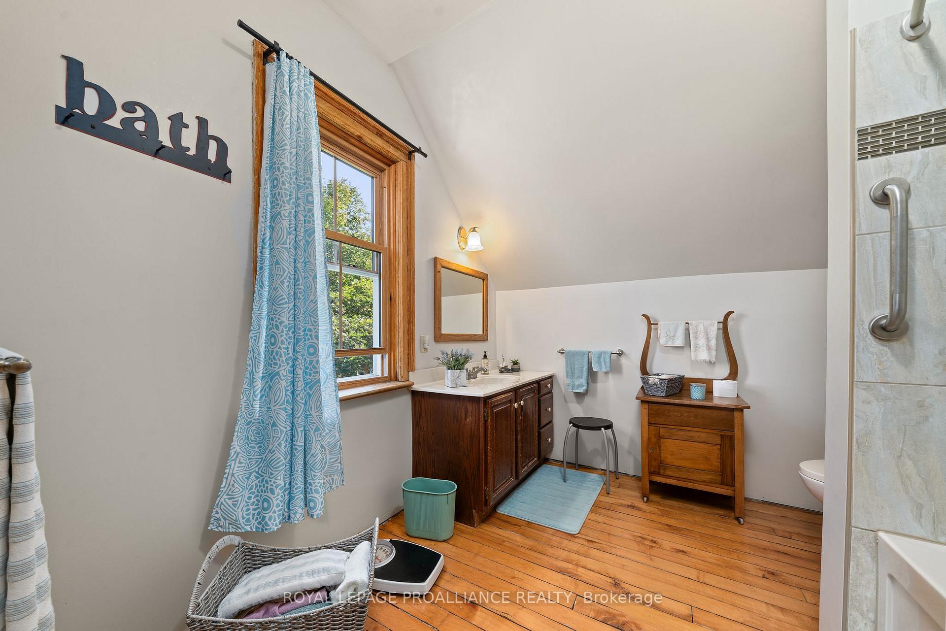 Photo 26 of 506 Barry Road, Madoc — HOMEH