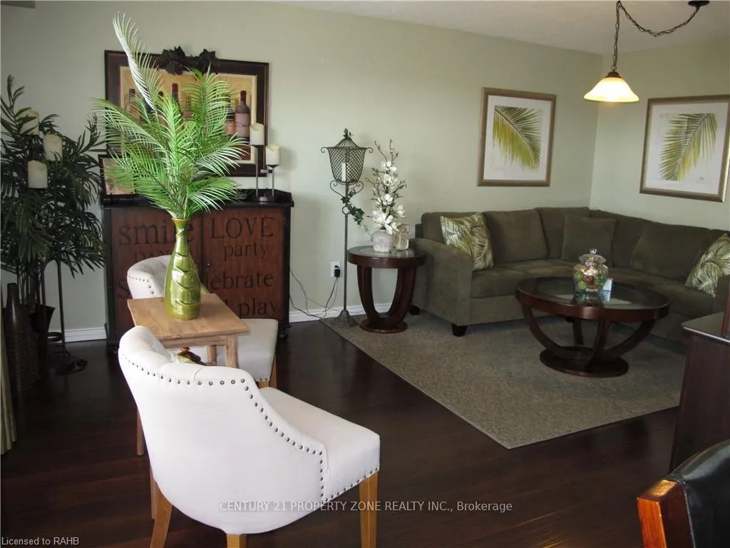 Photo 5 of Unit 59, 800 Paramount Drive, Hamilton, Stoney Creek Mountain — HOMEH