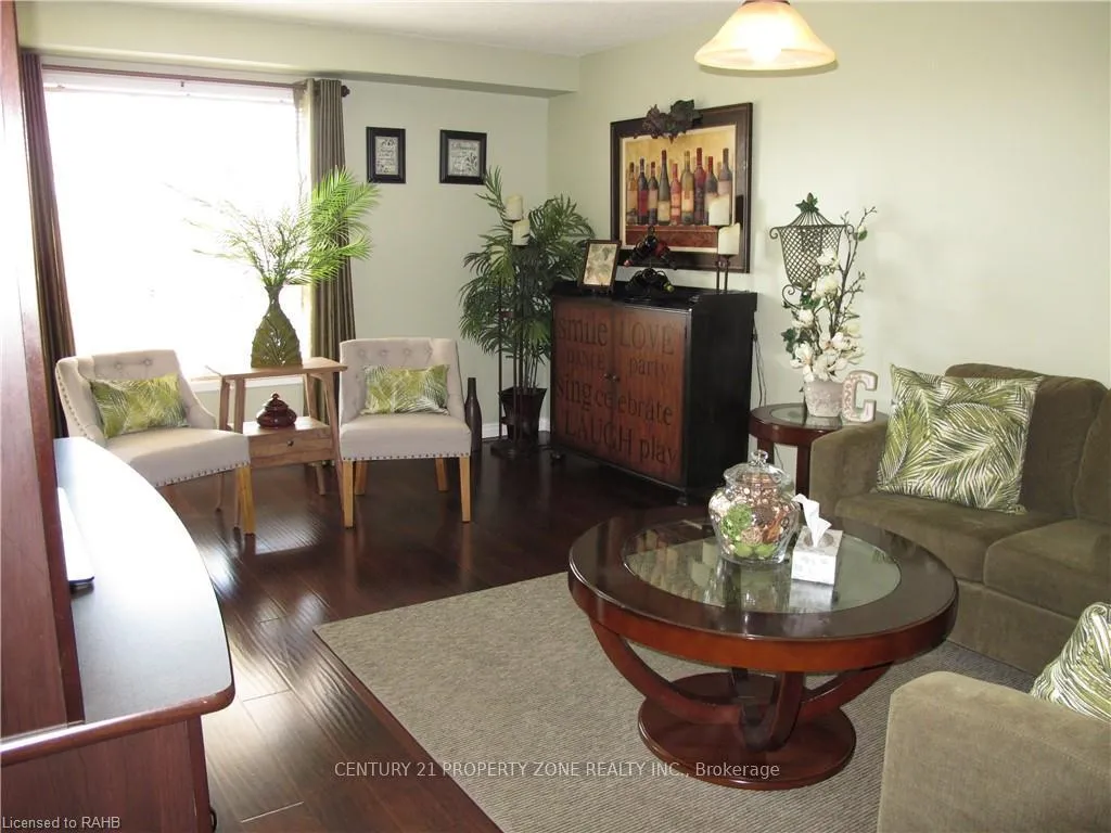 Photo 7 of Unit 59, 800 Paramount Drive, Hamilton, Stoney Creek Mountain — HOMEH