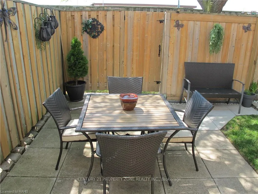 Photo 20 of Unit 59, 800 Paramount Drive, Hamilton, Stoney Creek Mountain — HOMEH