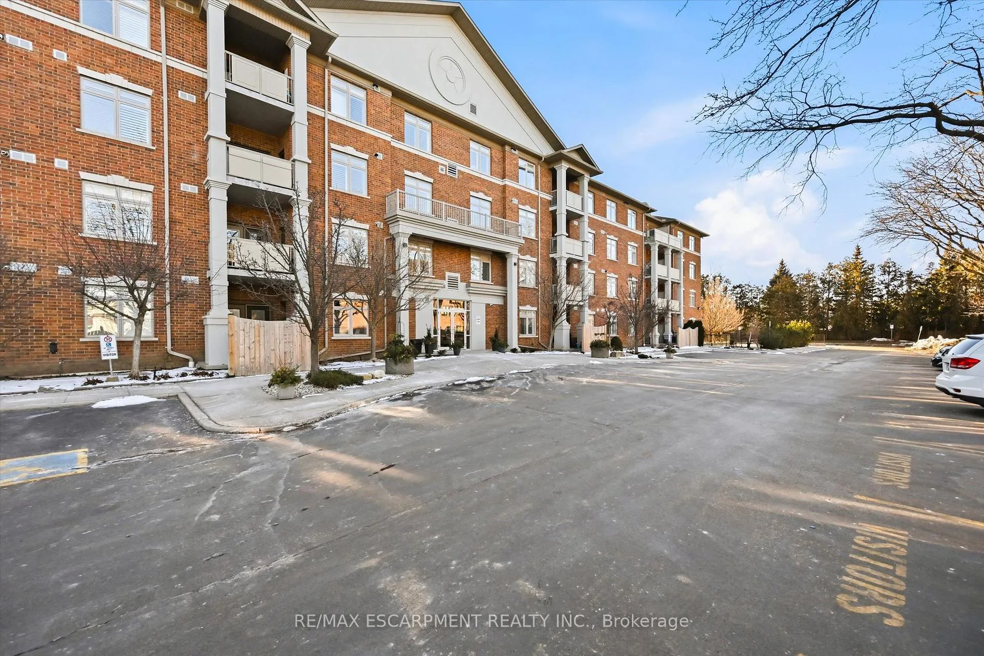 Photo 3 of Unit 106, 391 Plains Road E, Burlington, LaSalle — HOMEH