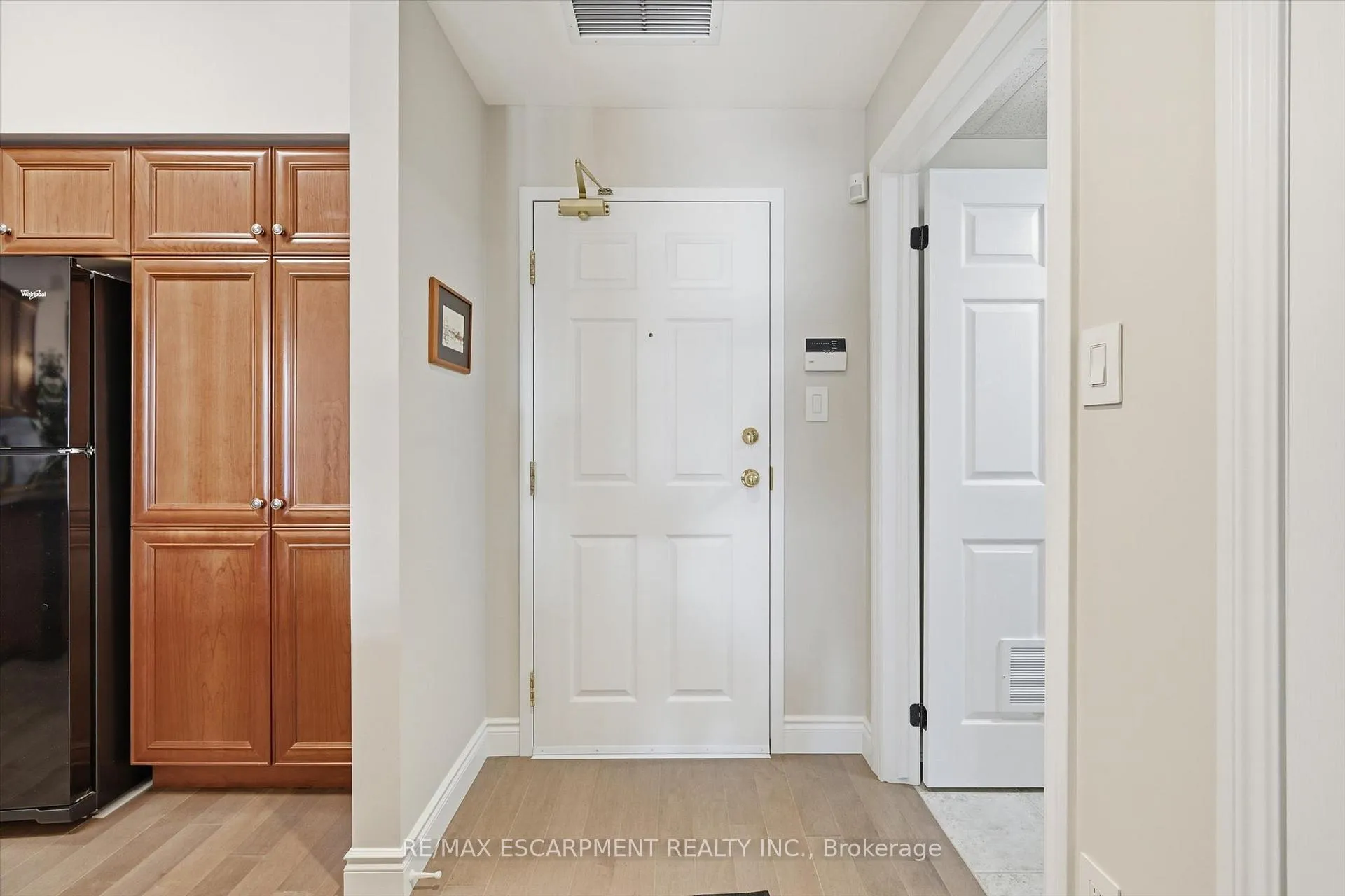 Photo 6 of Unit 106, 391 Plains Road E, Burlington, LaSalle — HOMEH