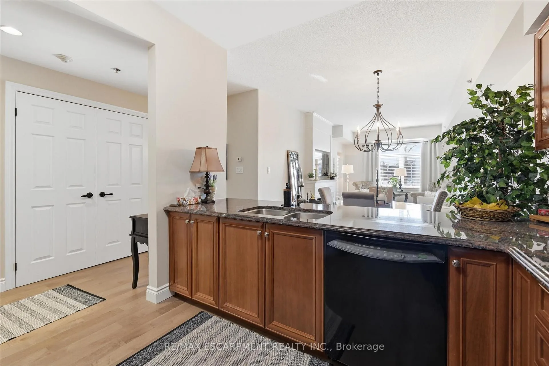 Photo 8 of Unit 106, 391 Plains Road E, Burlington, LaSalle — HOMEH