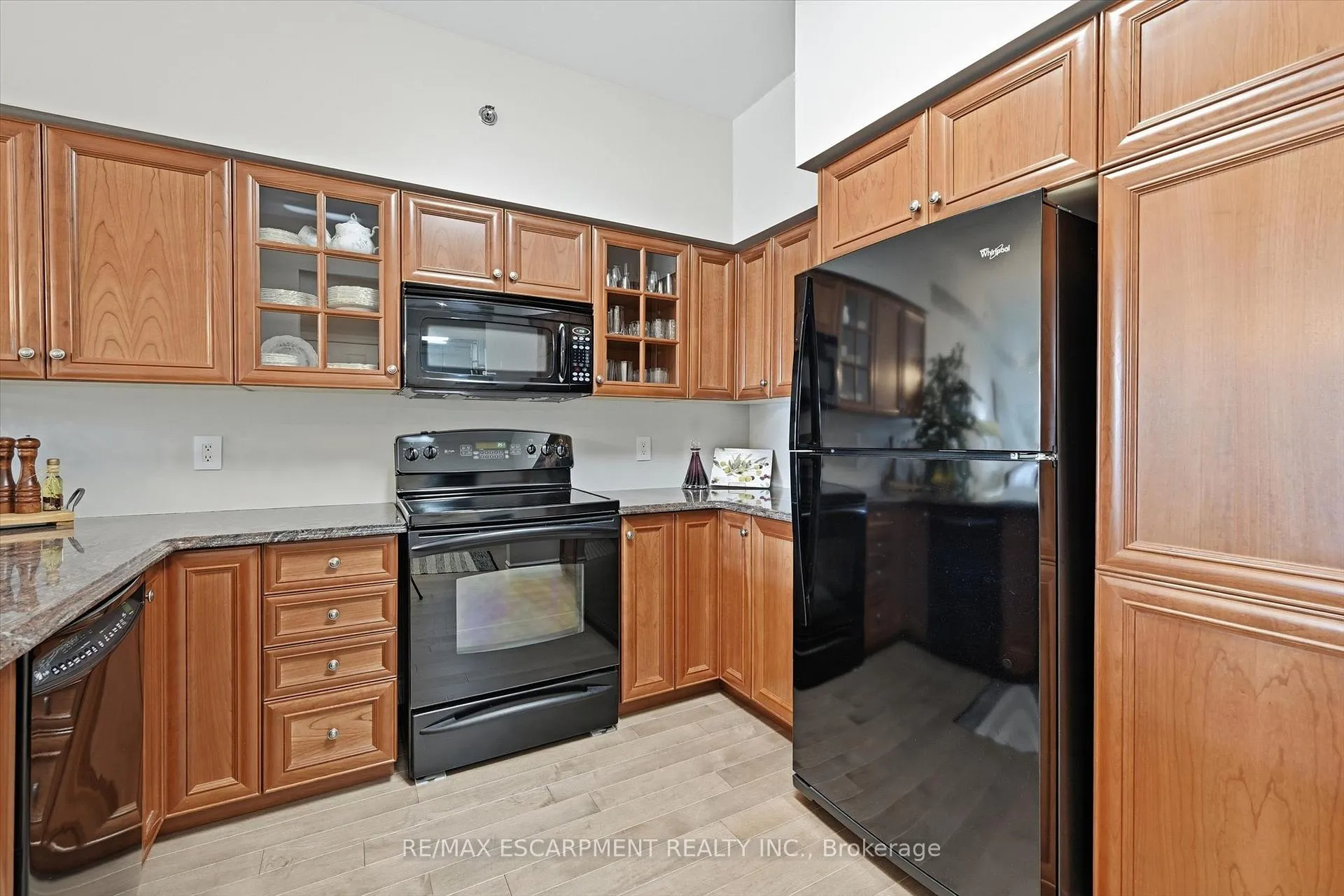 Photo 10 of Unit 106, 391 Plains Road E, Burlington, LaSalle — HOMEH