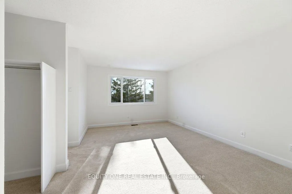 Photo 21 of 35 Willwood Crescent, Ottawa, Barrhaven - Cedargrove/Fraserdale — HOMEH