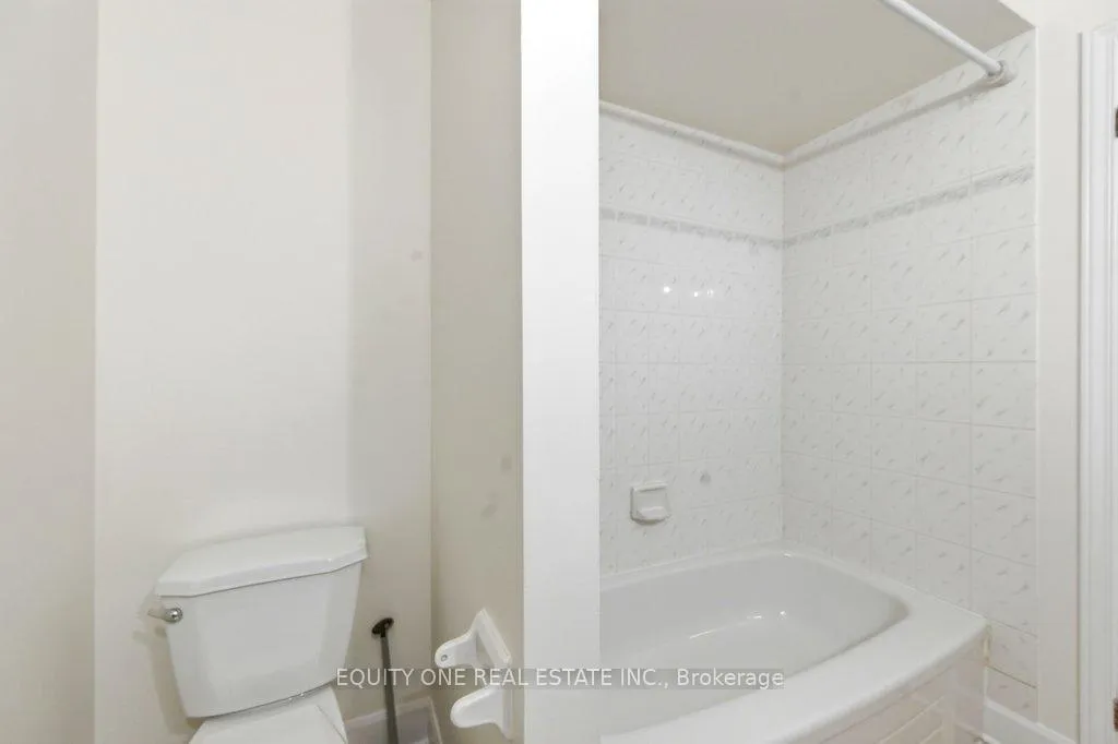 Photo 23 of 35 Willwood Crescent, Ottawa, Barrhaven - Cedargrove/Fraserdale — HOMEH