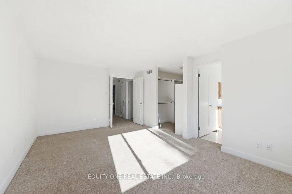Photo 25 of 35 Willwood Crescent, Ottawa, Barrhaven - Cedargrove/Fraserdale — HOMEH