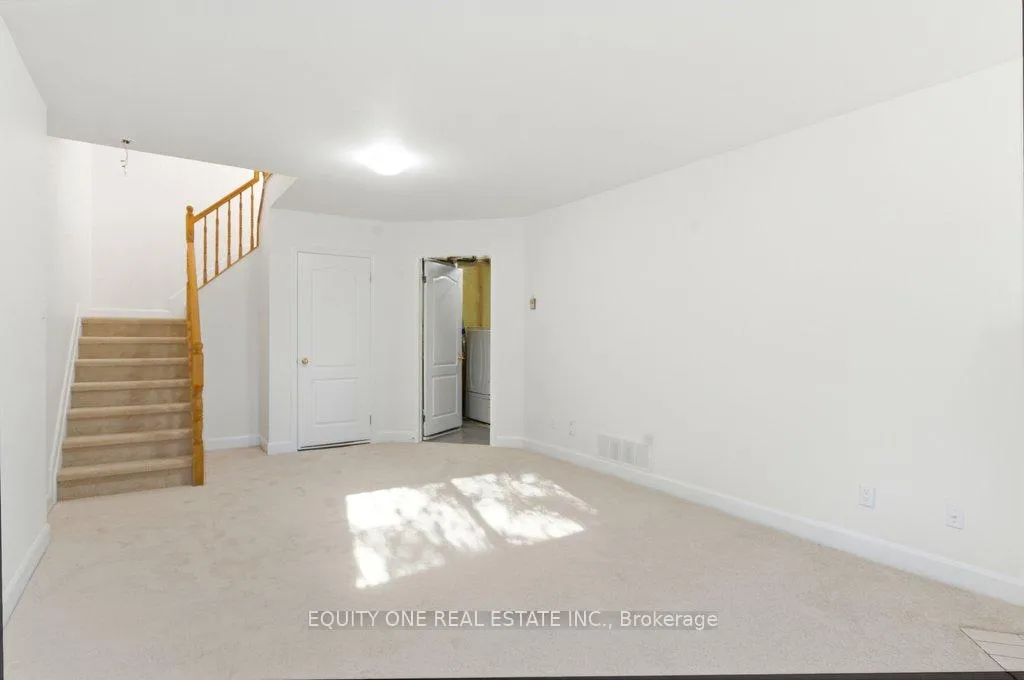 Photo 31 of 35 Willwood Crescent, Ottawa, Barrhaven - Cedargrove/Fraserdale — HOMEH
