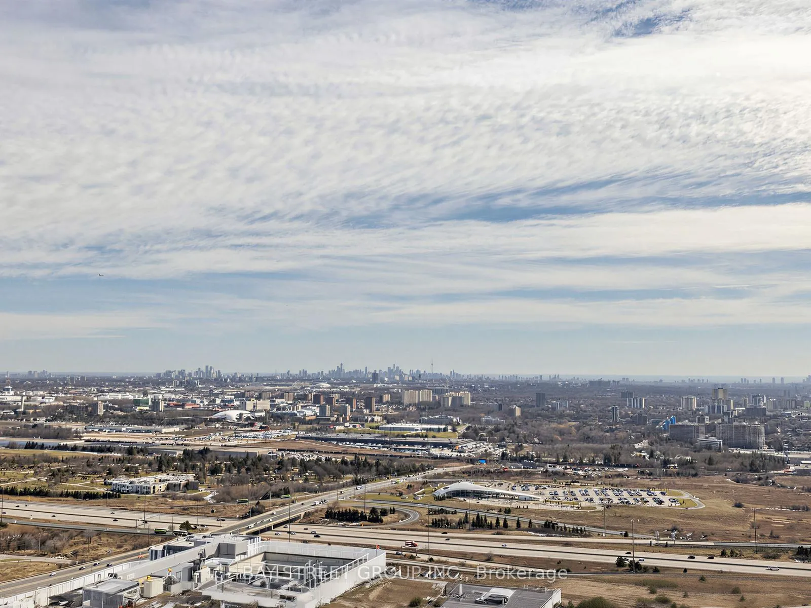 Photo 13 of Unit 5511, 8 Interchange Way, Vaughan, Vaughan Corporate Centre — HOMEH