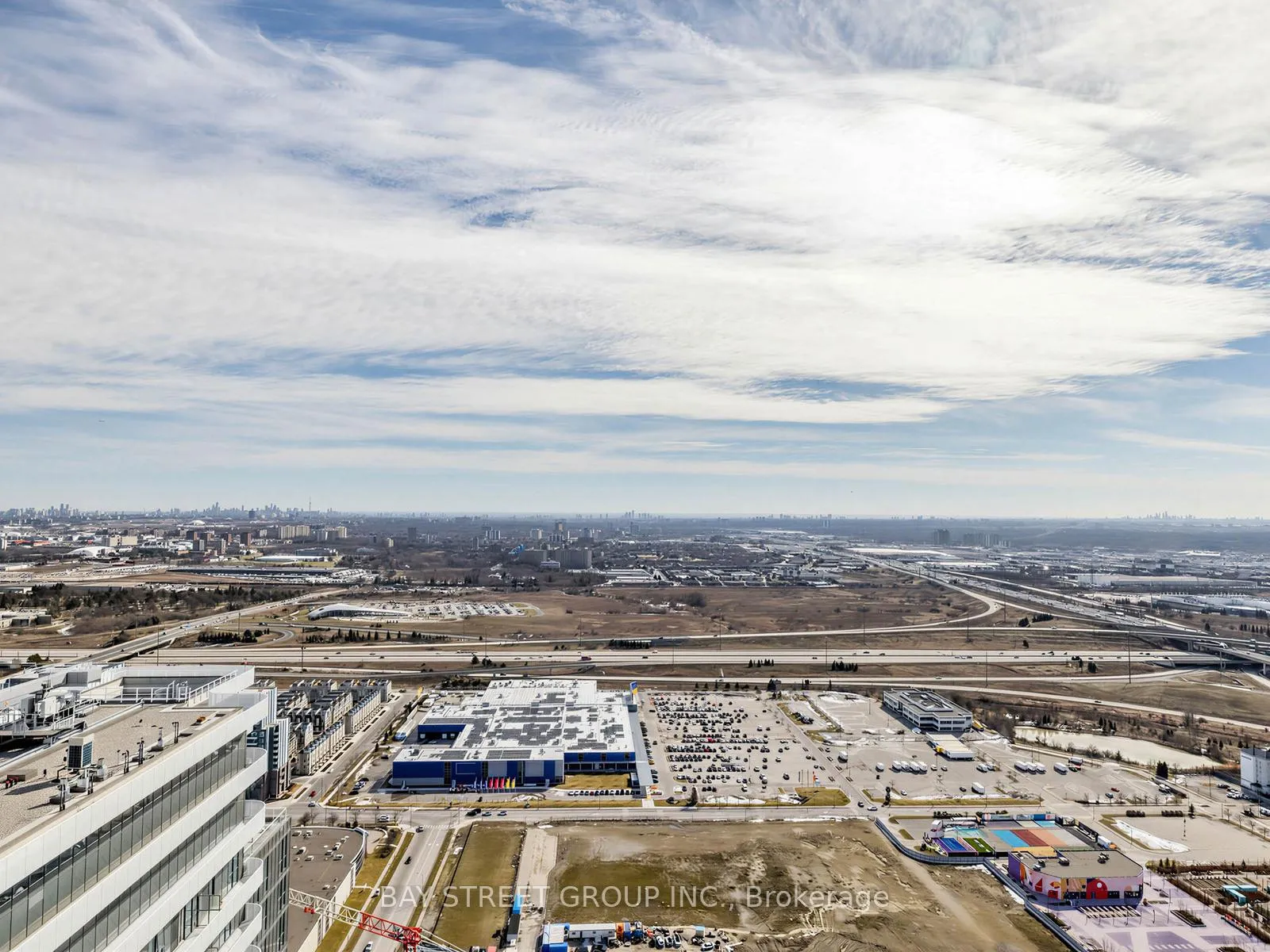 Photo 14 of Unit 5511, 8 Interchange Way, Vaughan, Vaughan Corporate Centre — HOMEH