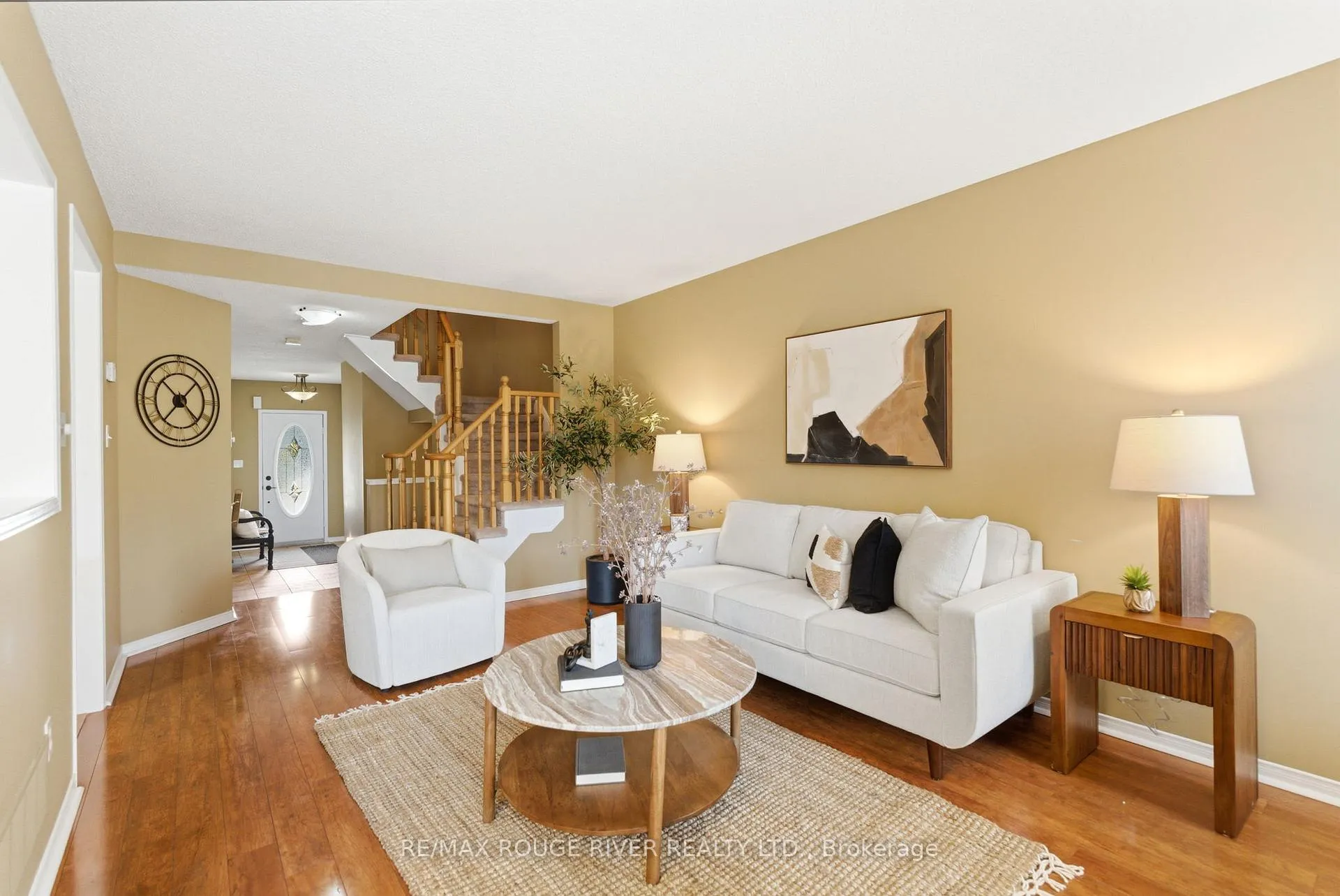 Photo 9 of 11 Stokely Crescent, Whitby, Downtown Whitby — HOMEH